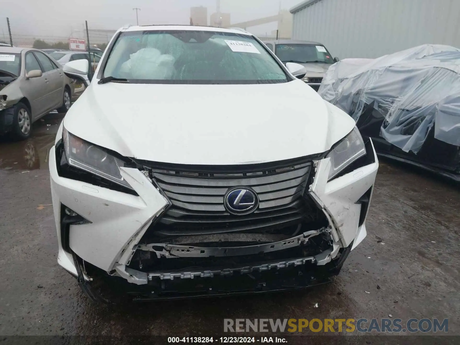 13 Фотография поврежденного автомобиля 2T2BGMCA0KC034640 LEXUS RX 450H 2019
