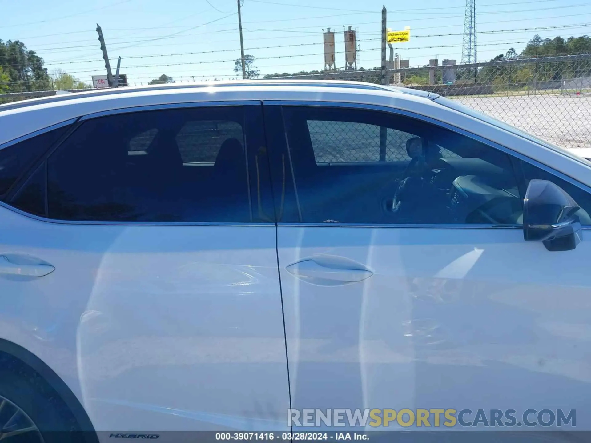13 Фотография поврежденного автомобиля 2T2BGMCA9KC031025 LEXUS RX 450H 2019