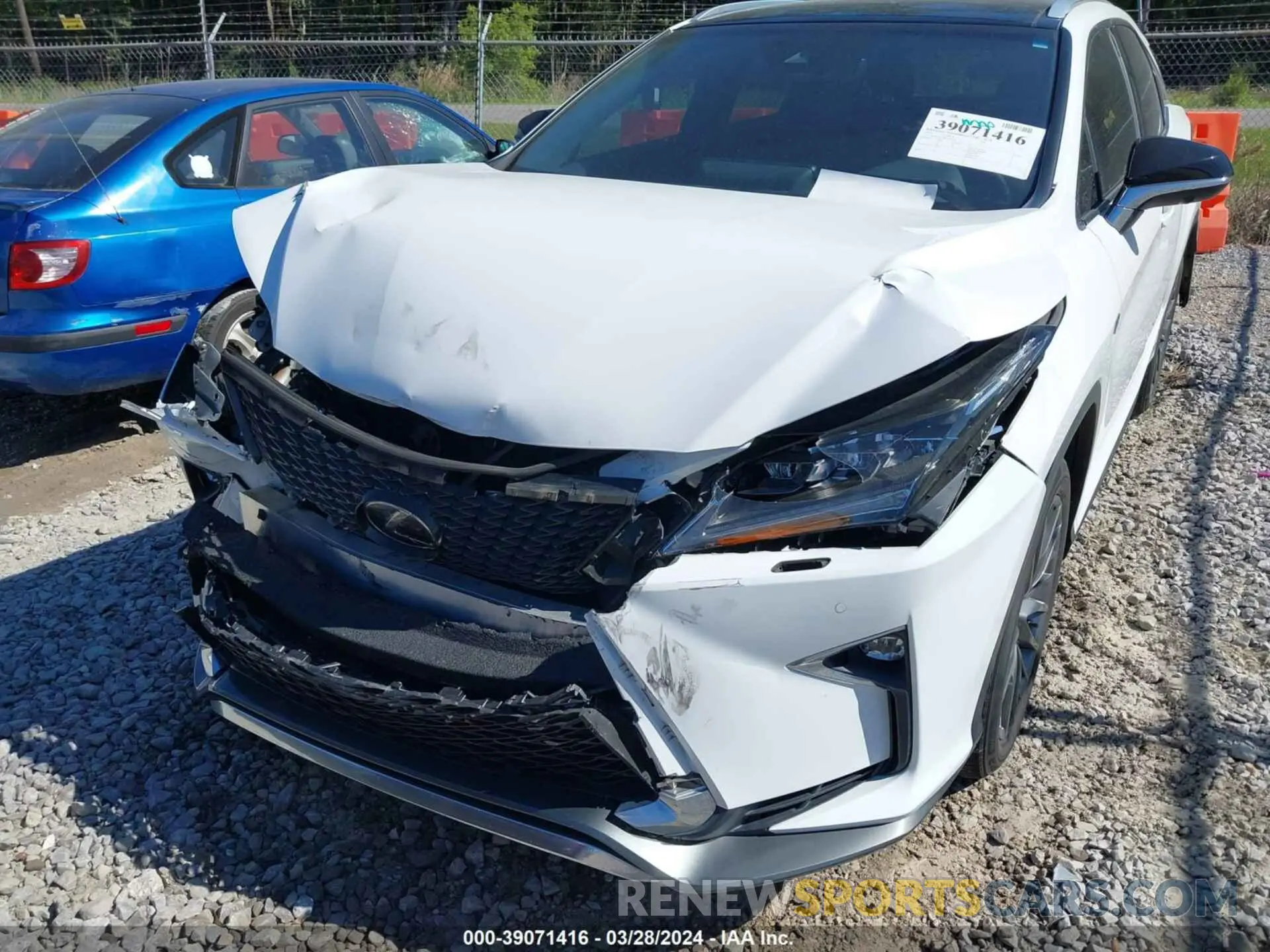 17 Фотография поврежденного автомобиля 2T2BGMCA9KC031025 LEXUS RX 450H 2019