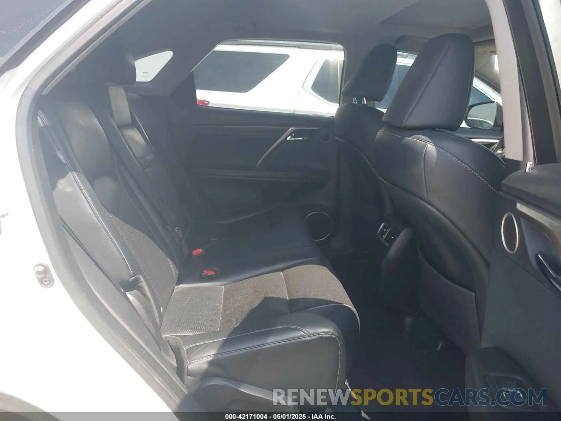 8 Фотография поврежденного автомобиля 2T2HGMDA4LC050687 LEXUS RX 450H 2020