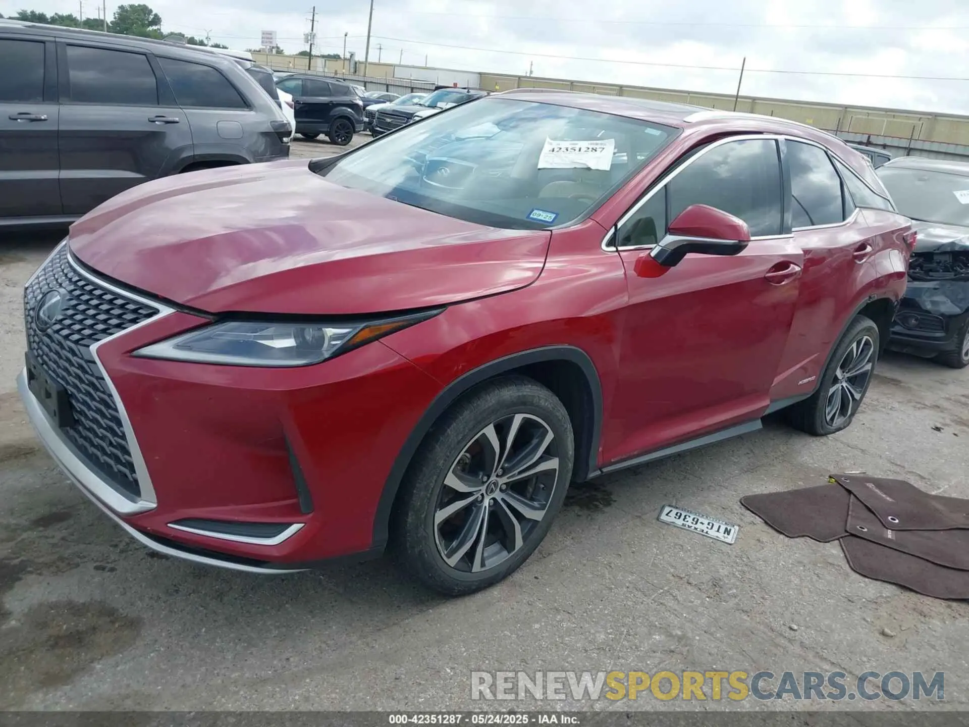 2 Photograph of a damaged car 2T2HGMDA8LC056606 LEXUS RX 450H 2020