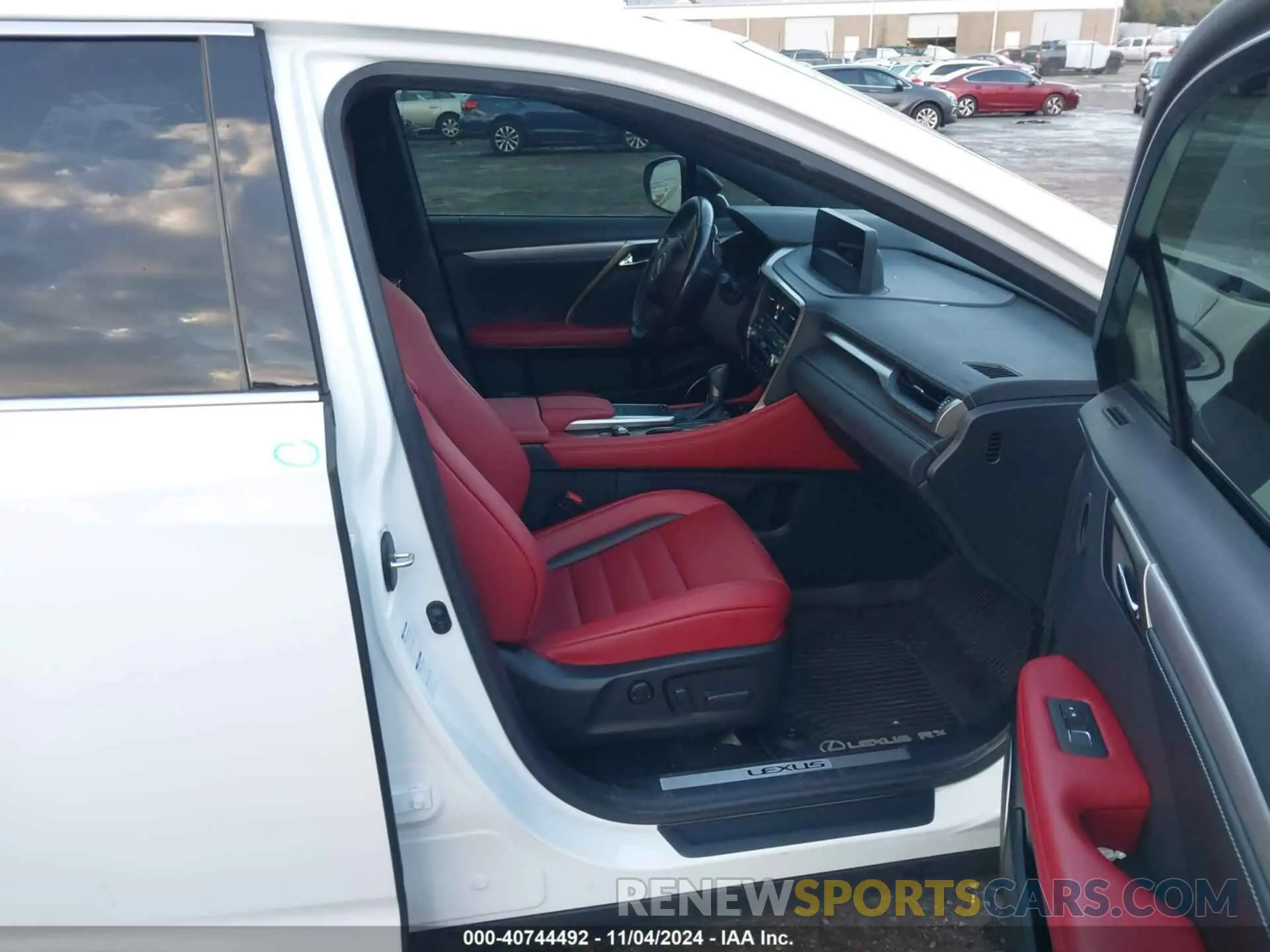 5 Фотография поврежденного автомобиля 2T2SGMDA2LC049673 LEXUS RX 450H 2020