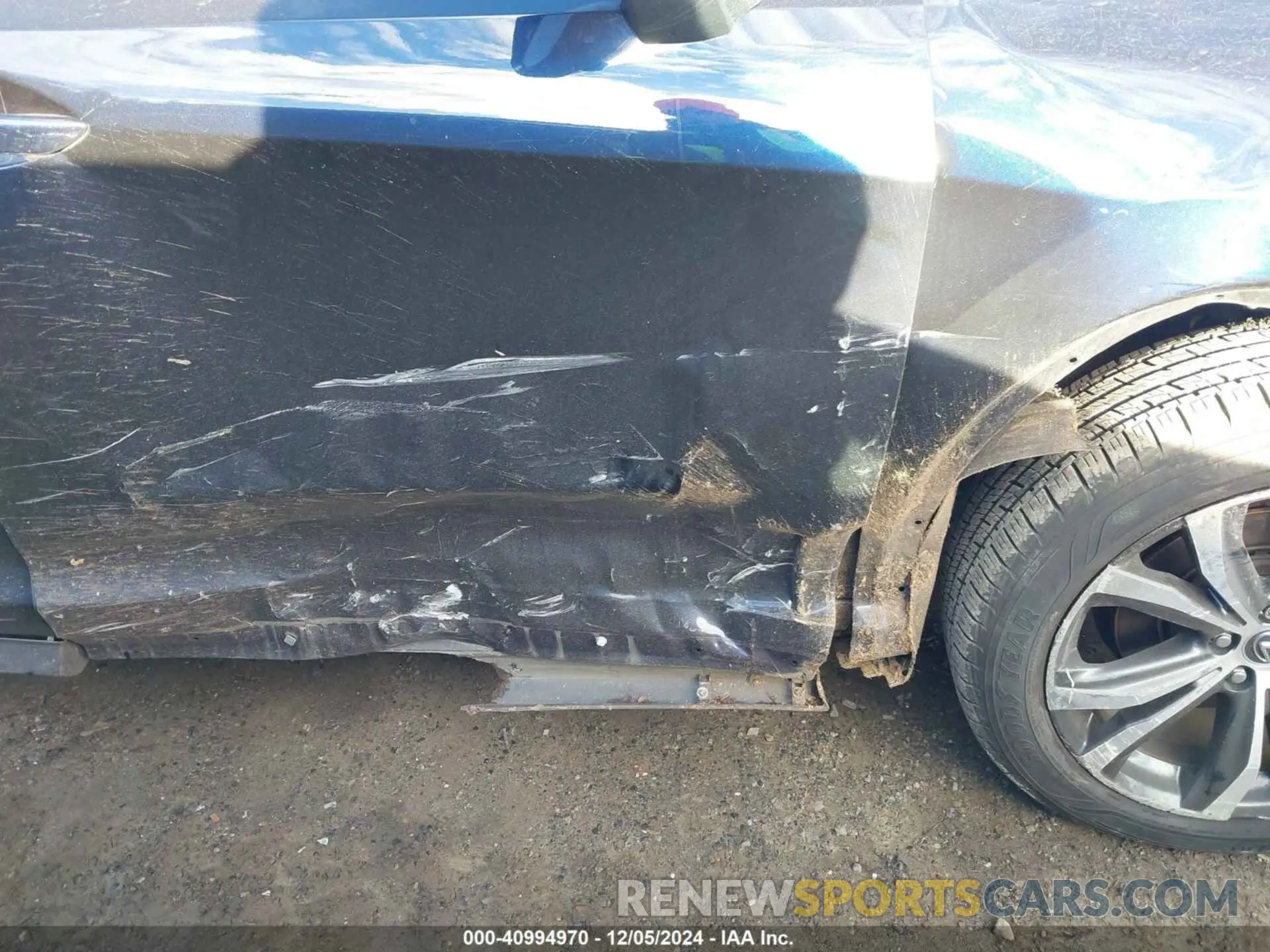 17 Photograph of a damaged car 2T2HGMDA1MC057923 LEXUS RX 450H 2021