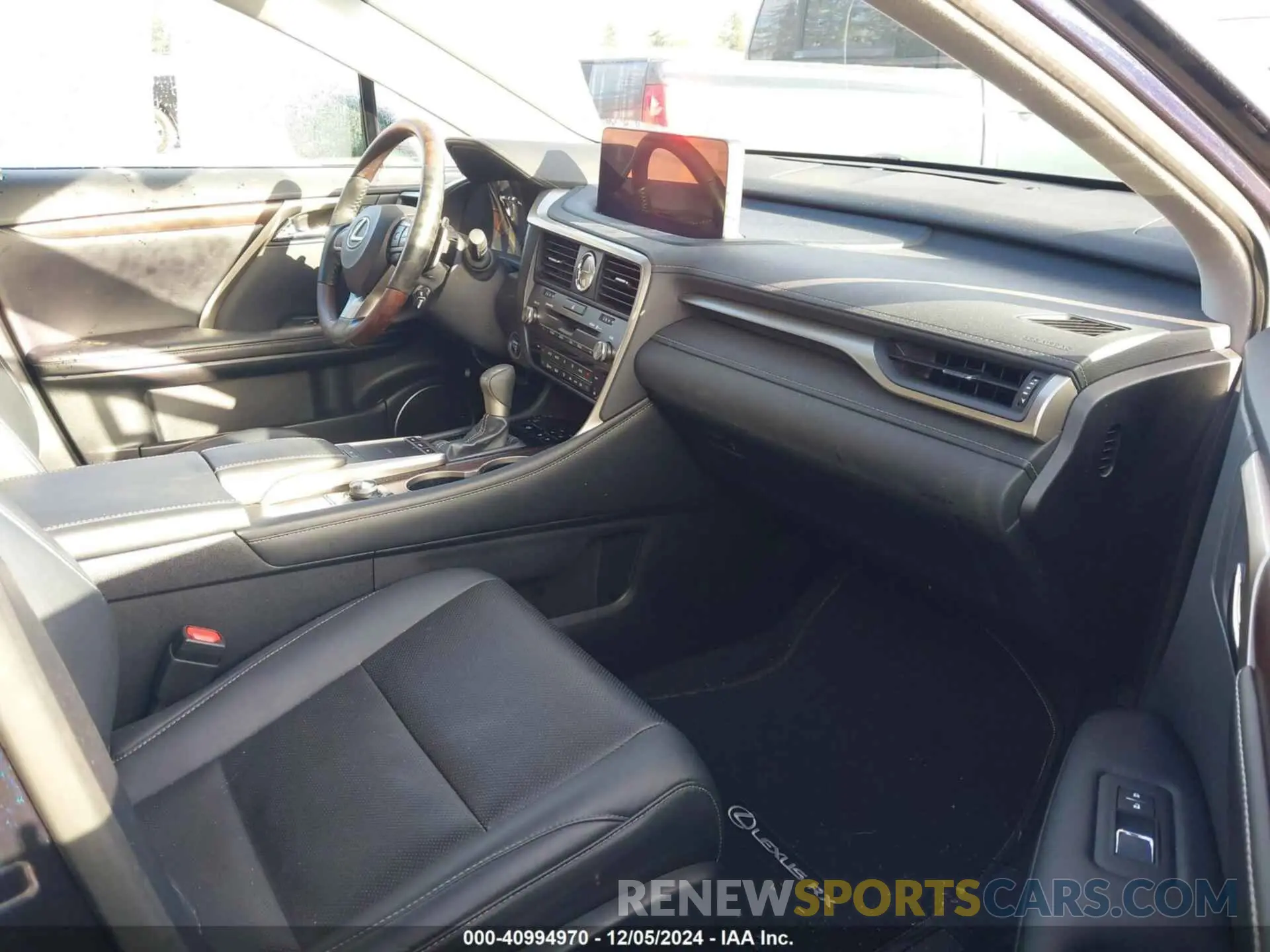 5 Photograph of a damaged car 2T2HGMDA1MC057923 LEXUS RX 450H 2021