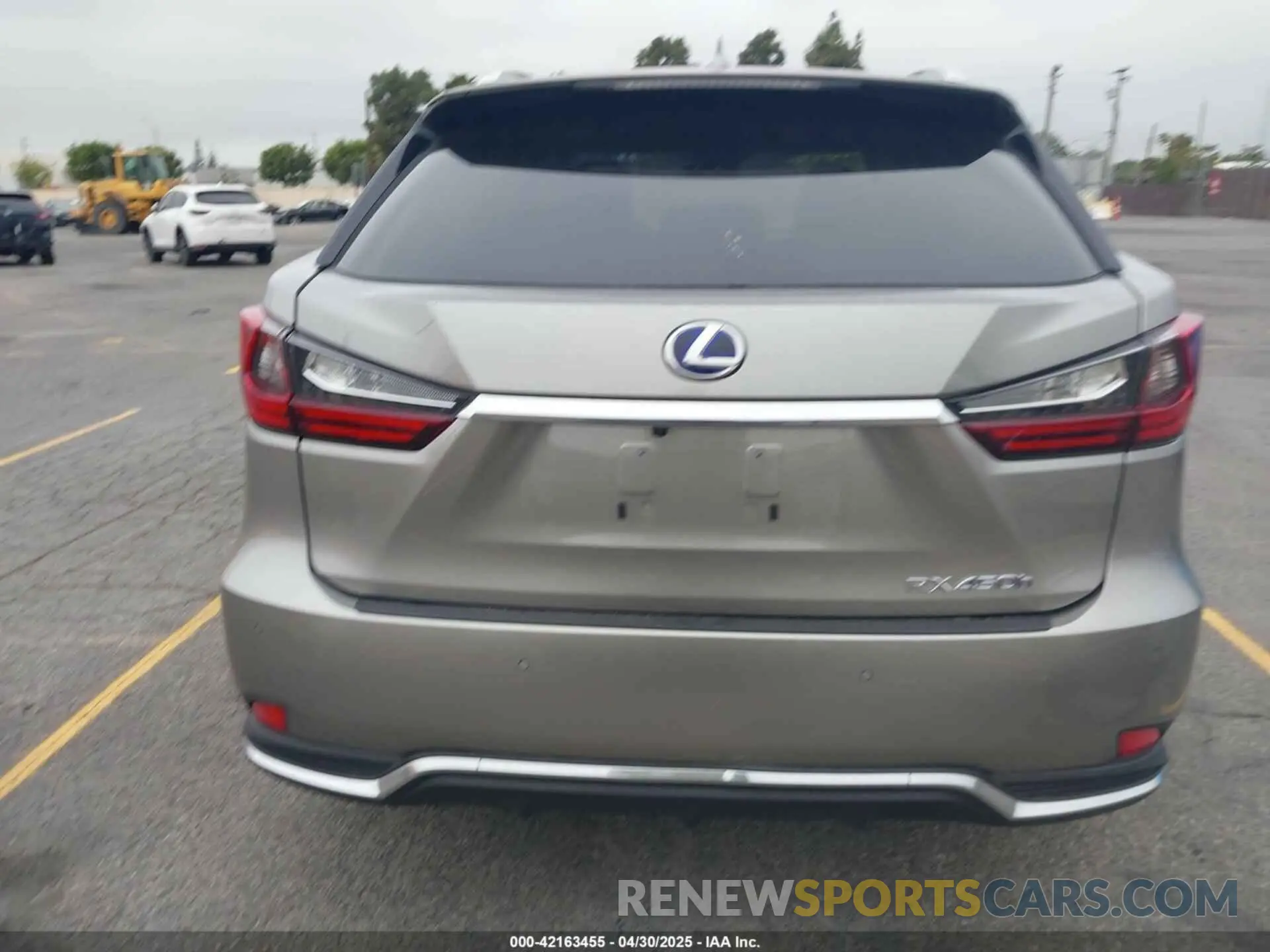 17 Фотография поврежденного автомобиля 2T2HGMDA3MC060208 LEXUS RX 450H 2021