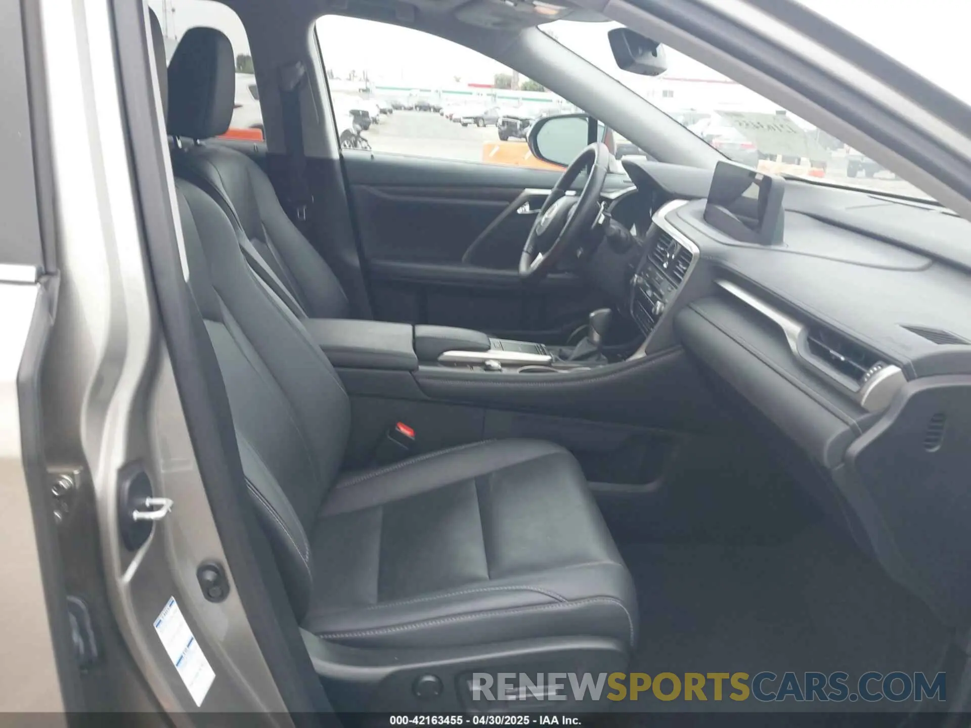 5 Фотография поврежденного автомобиля 2T2HGMDA3MC060208 LEXUS RX 450H 2021