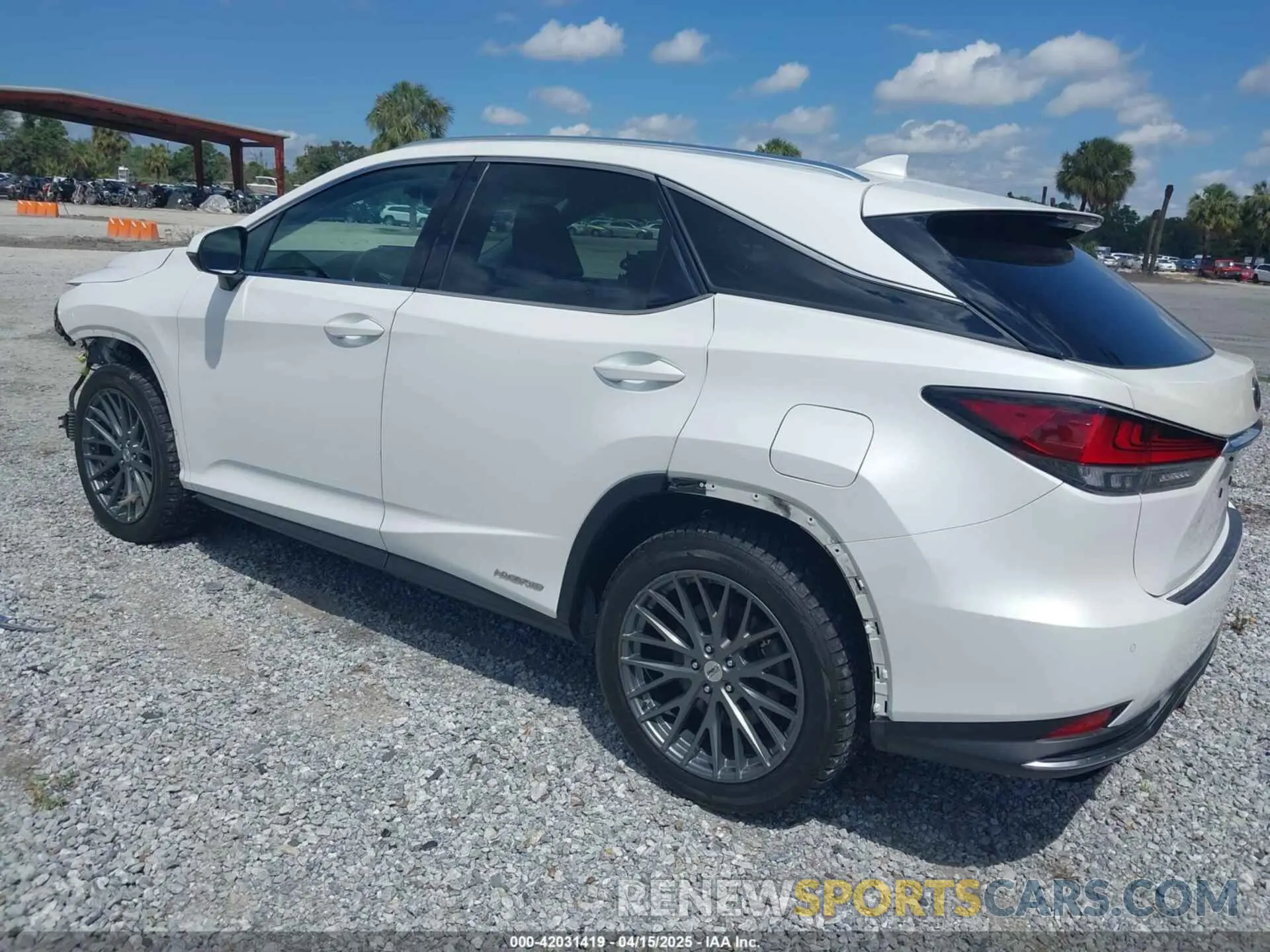 3 Фотография поврежденного автомобиля 2T2JGMDA9MC058061 LEXUS RX 450H 2021