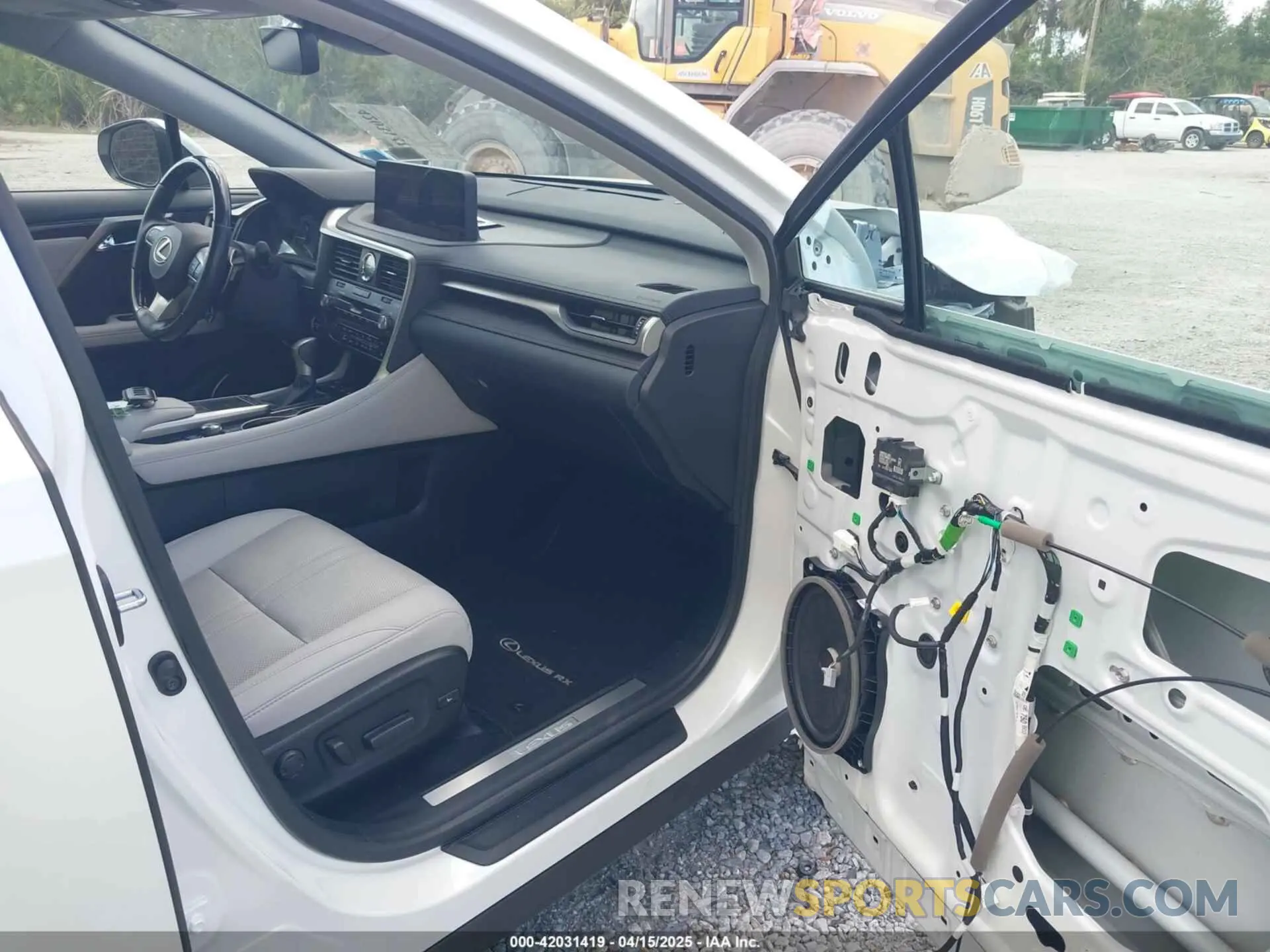 5 Фотография поврежденного автомобиля 2T2JGMDA9MC058061 LEXUS RX 450H 2021