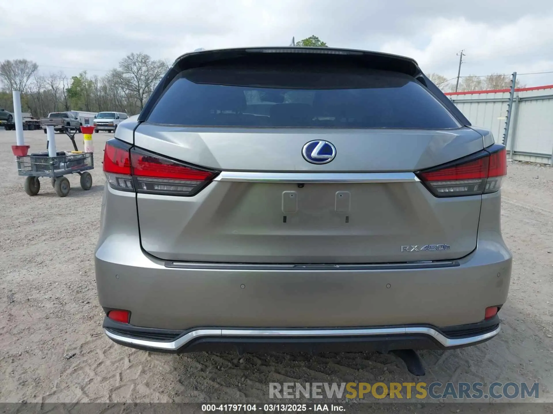 17 Photograph of a damaged car 2T2JGMDA9MC061963 LEXUS RX 450H 2021