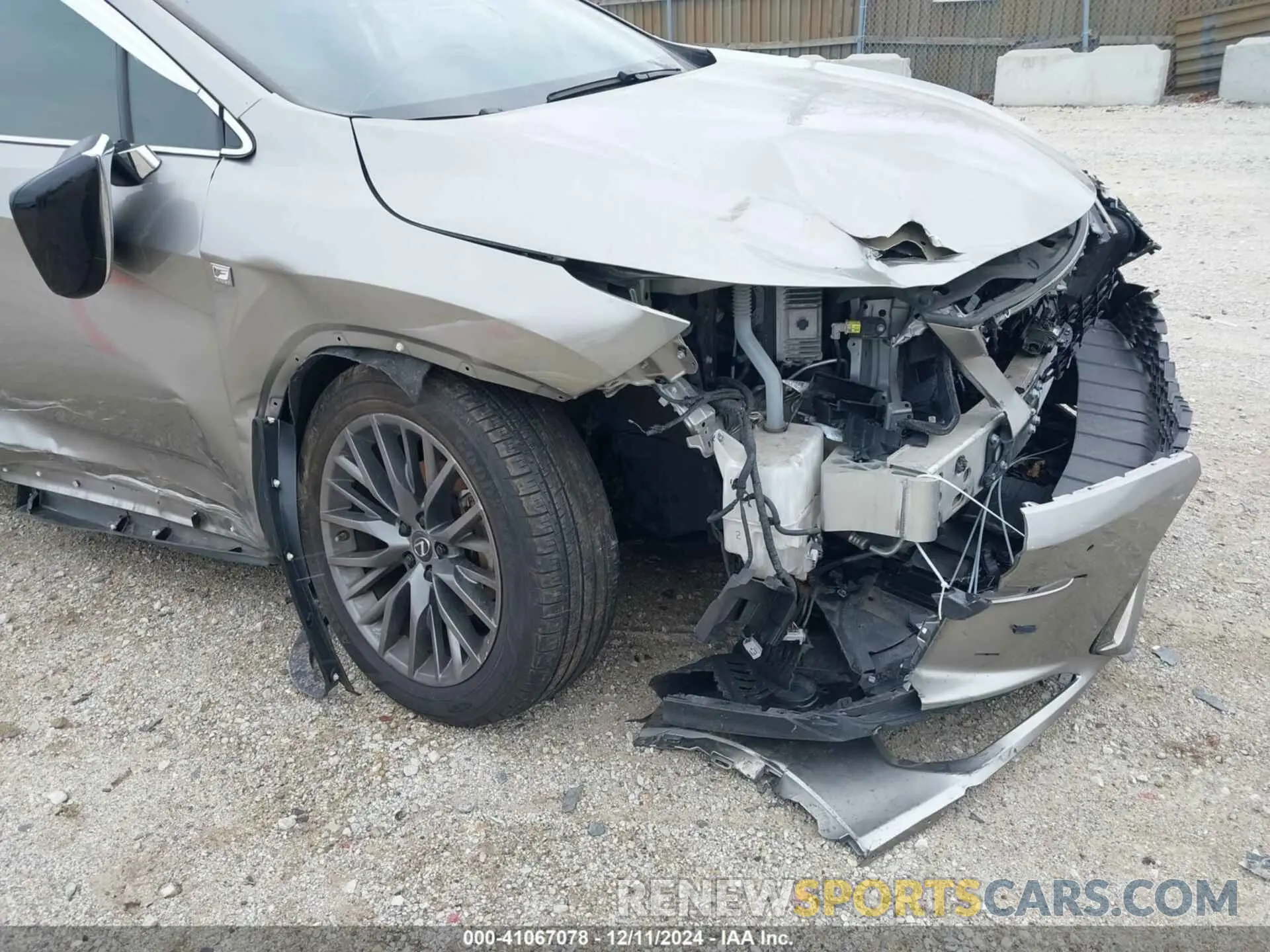 18 Фотография поврежденного автомобиля 2T2YGMDA4MC059875 LEXUS RX 450H 2021