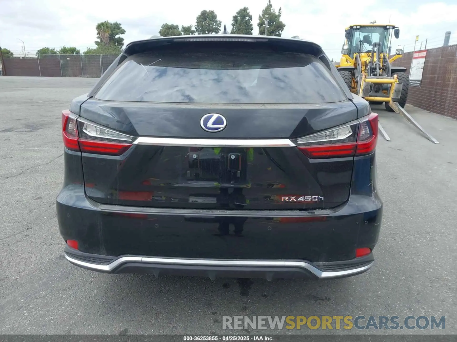 15 Photograph of a damaged car 2T2HGMDA1NC090258 LEXUS RX 450H 2022