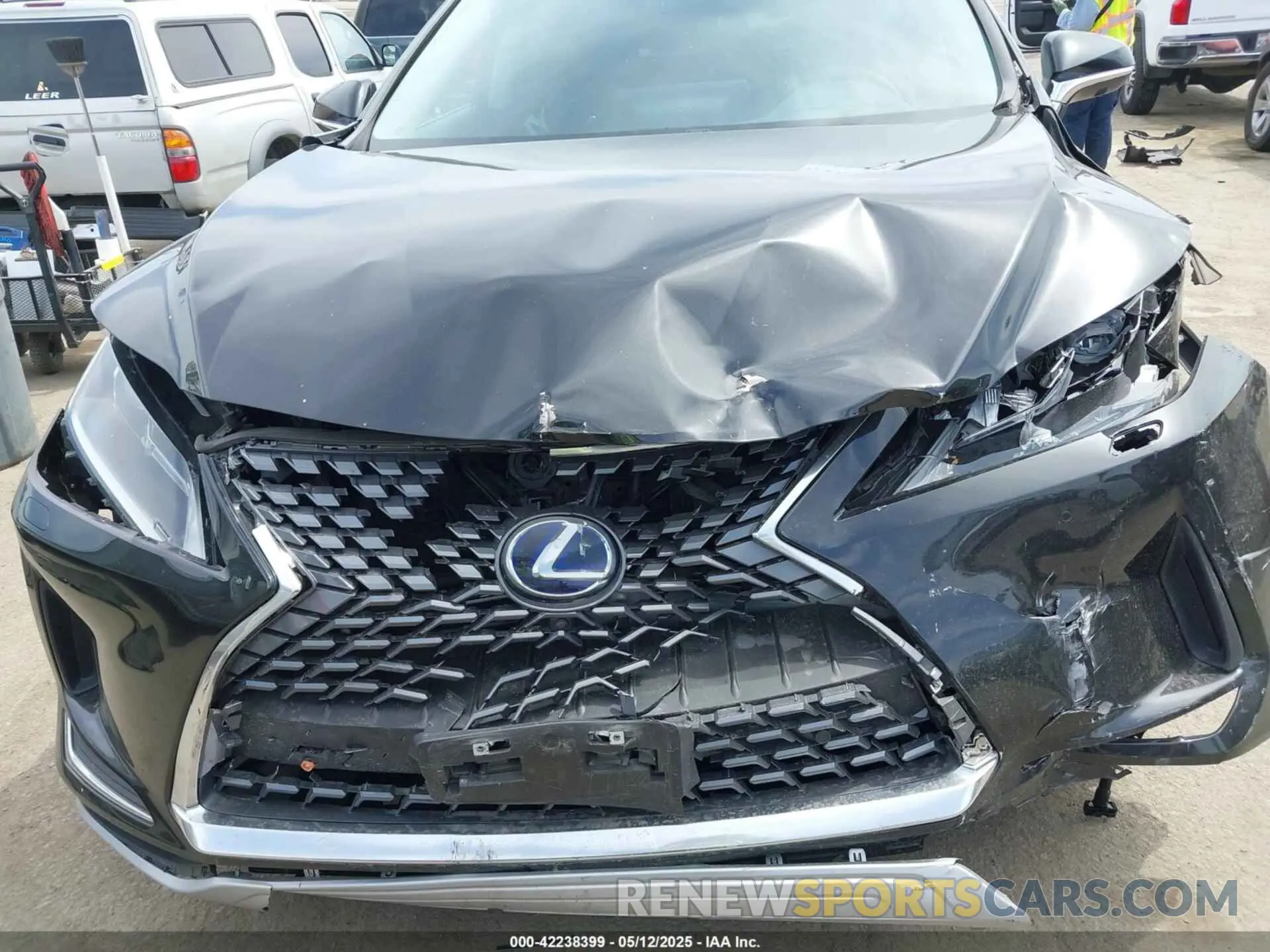 6 Photograph of a damaged car 2T2HGMDAXNC090694 LEXUS RX 450H 2022