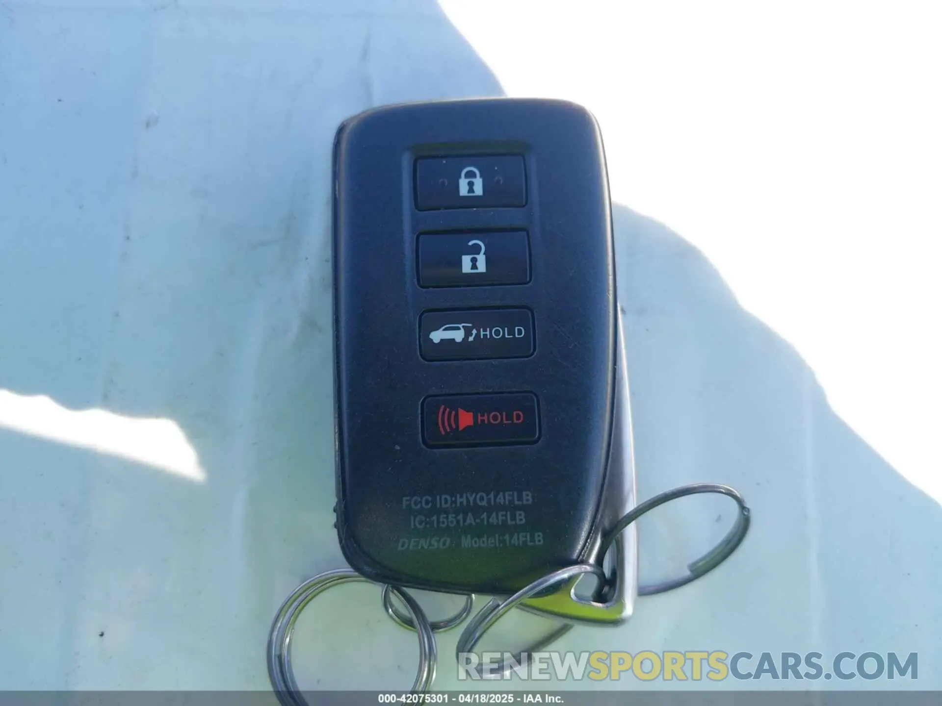 11 Фотография поврежденного автомобиля 2T2JGMDA4NC076274 LEXUS RX 450H 2022