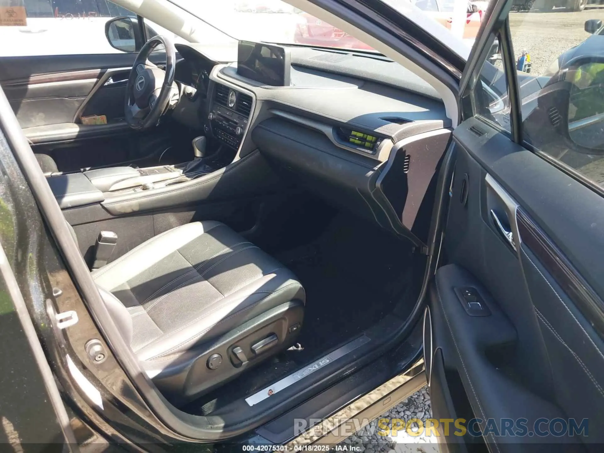 5 Фотография поврежденного автомобиля 2T2JGMDA4NC076274 LEXUS RX 450H 2022