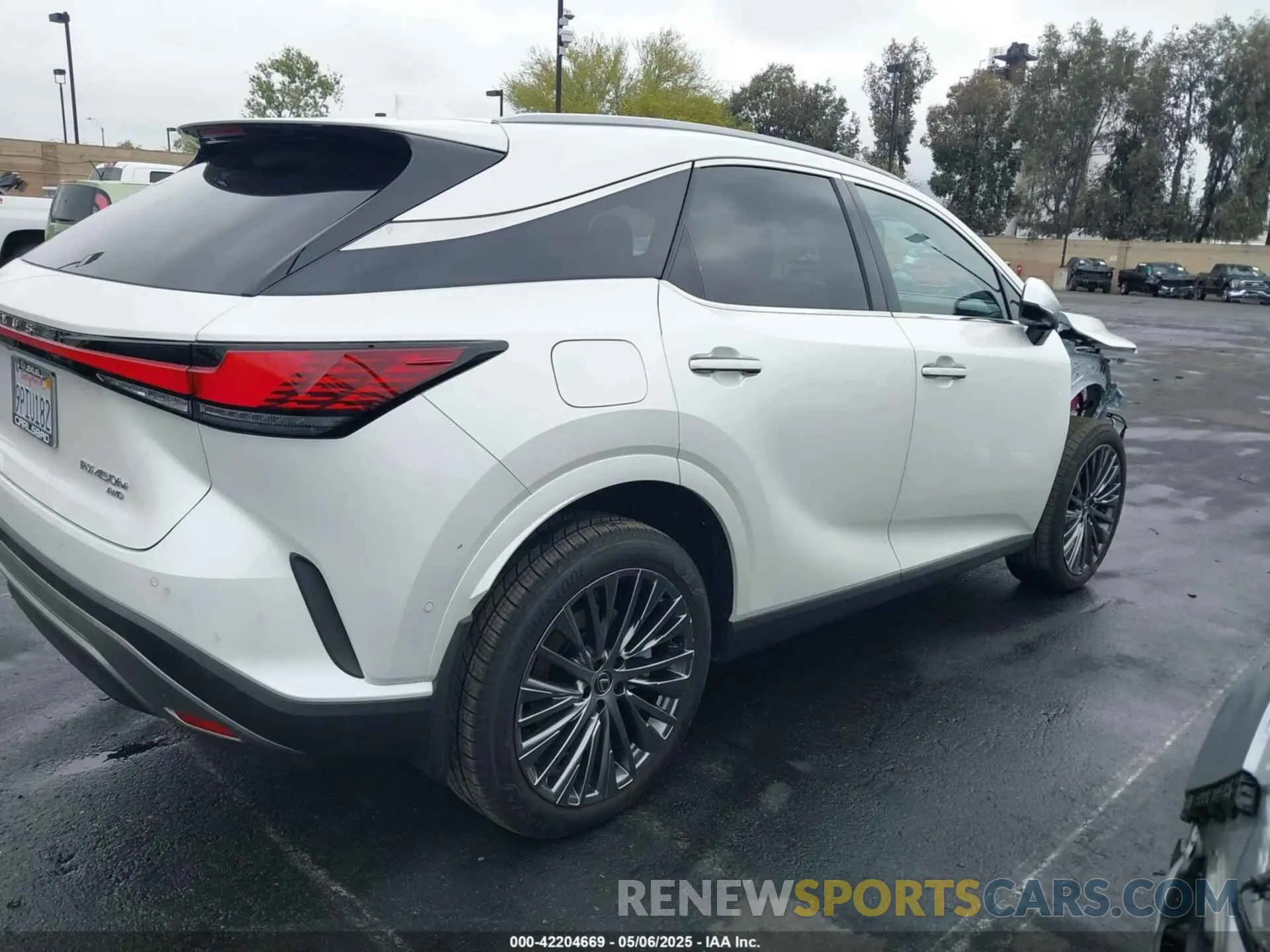 14 Photograph of a damaged car JTJCJMGA1R2021146 LEXUS RX 450H+ 2024