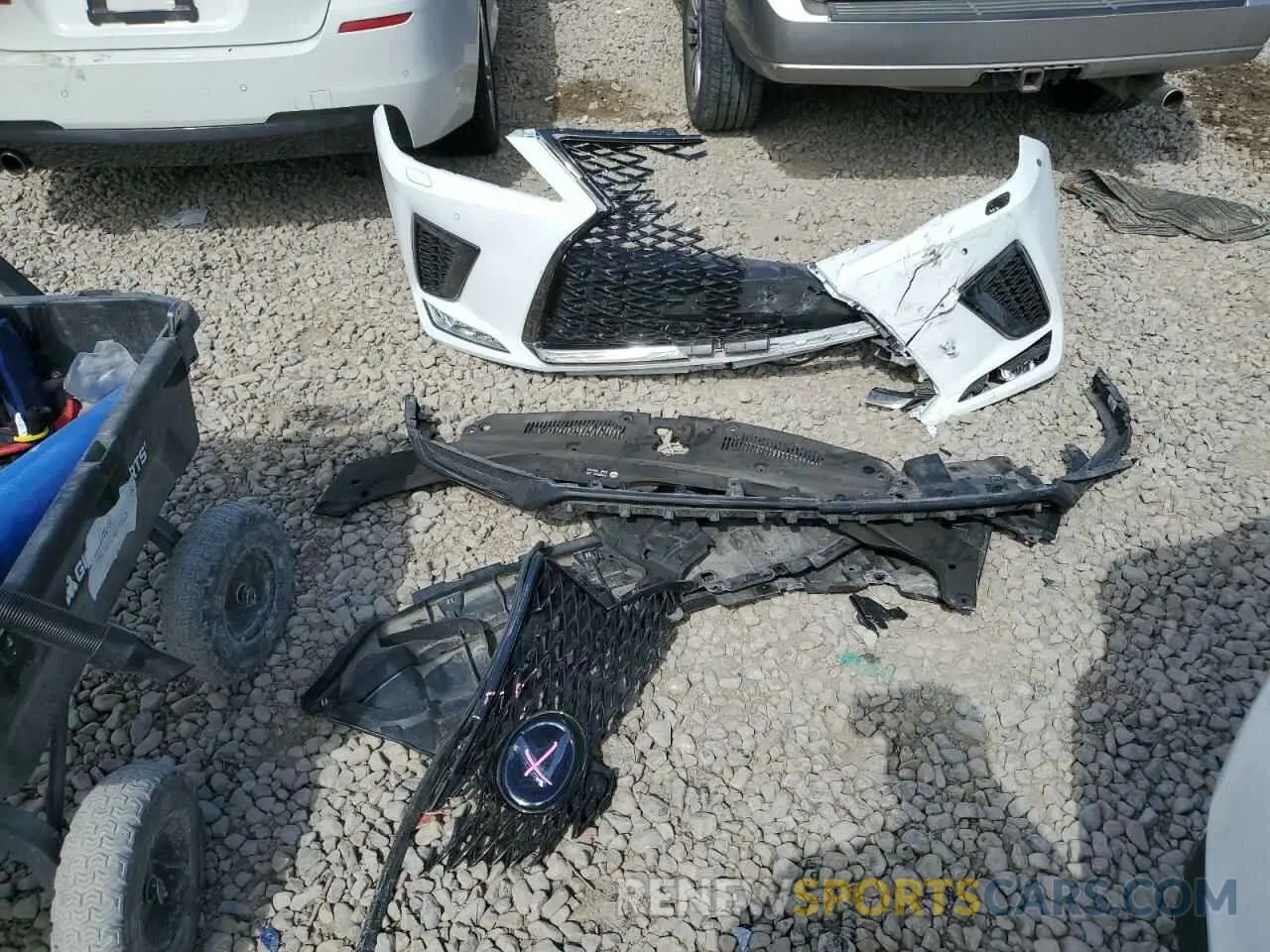 13 Photograph of a damaged car 2T2YGMDA1LC043924 LEXUS RX 450H F 2020