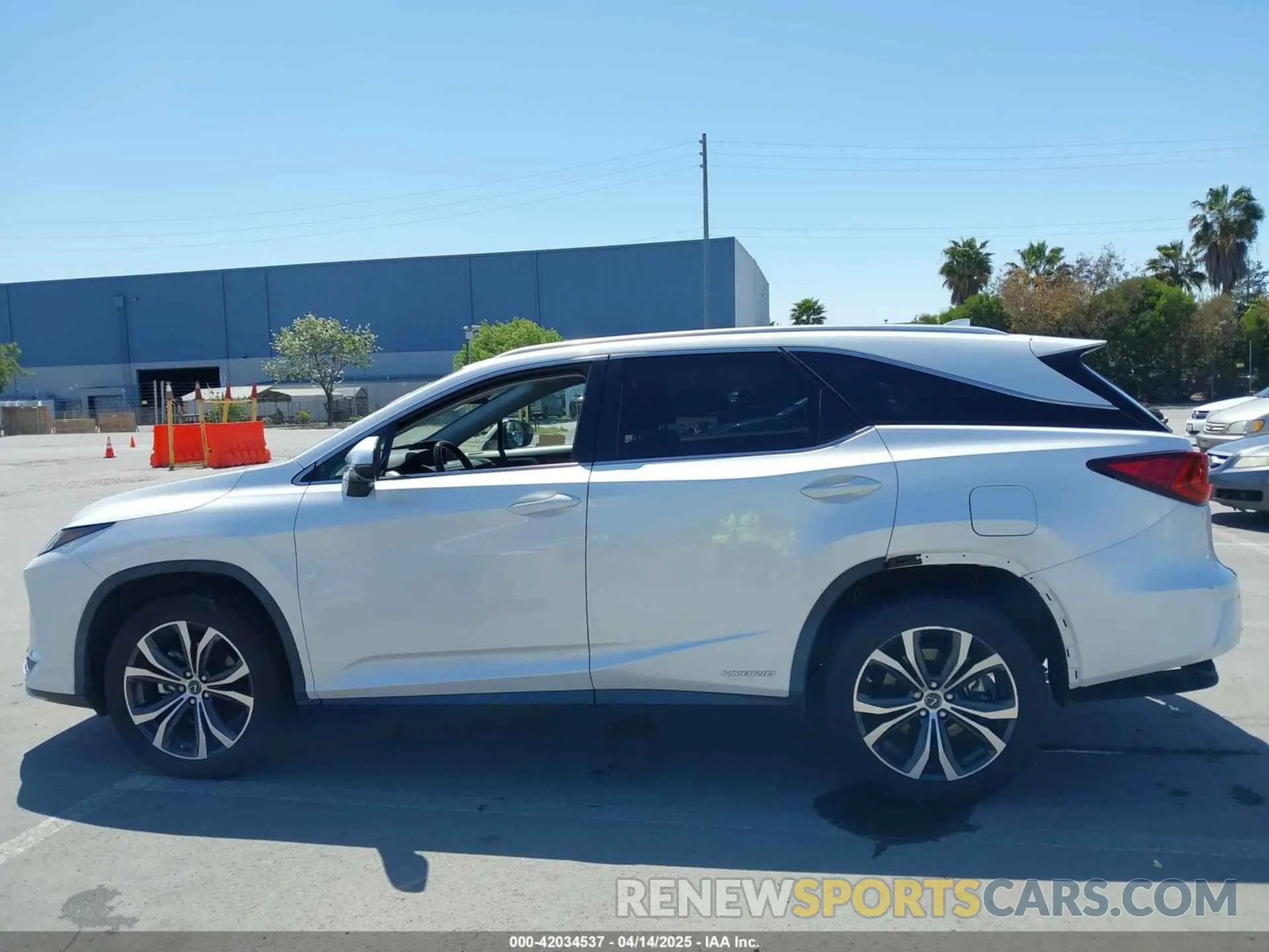 15 Фотография поврежденного автомобиля JTJHGKFA5M2018172 LEXUS RX 450HL 2021