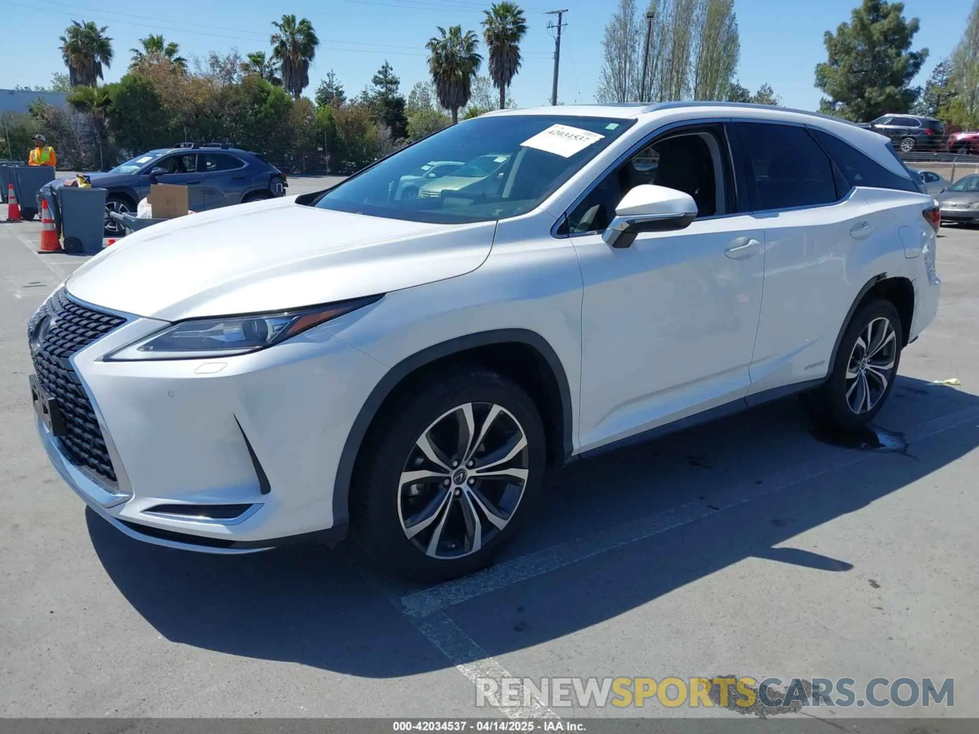 2 Фотография поврежденного автомобиля JTJHGKFA5M2018172 LEXUS RX 450HL 2021