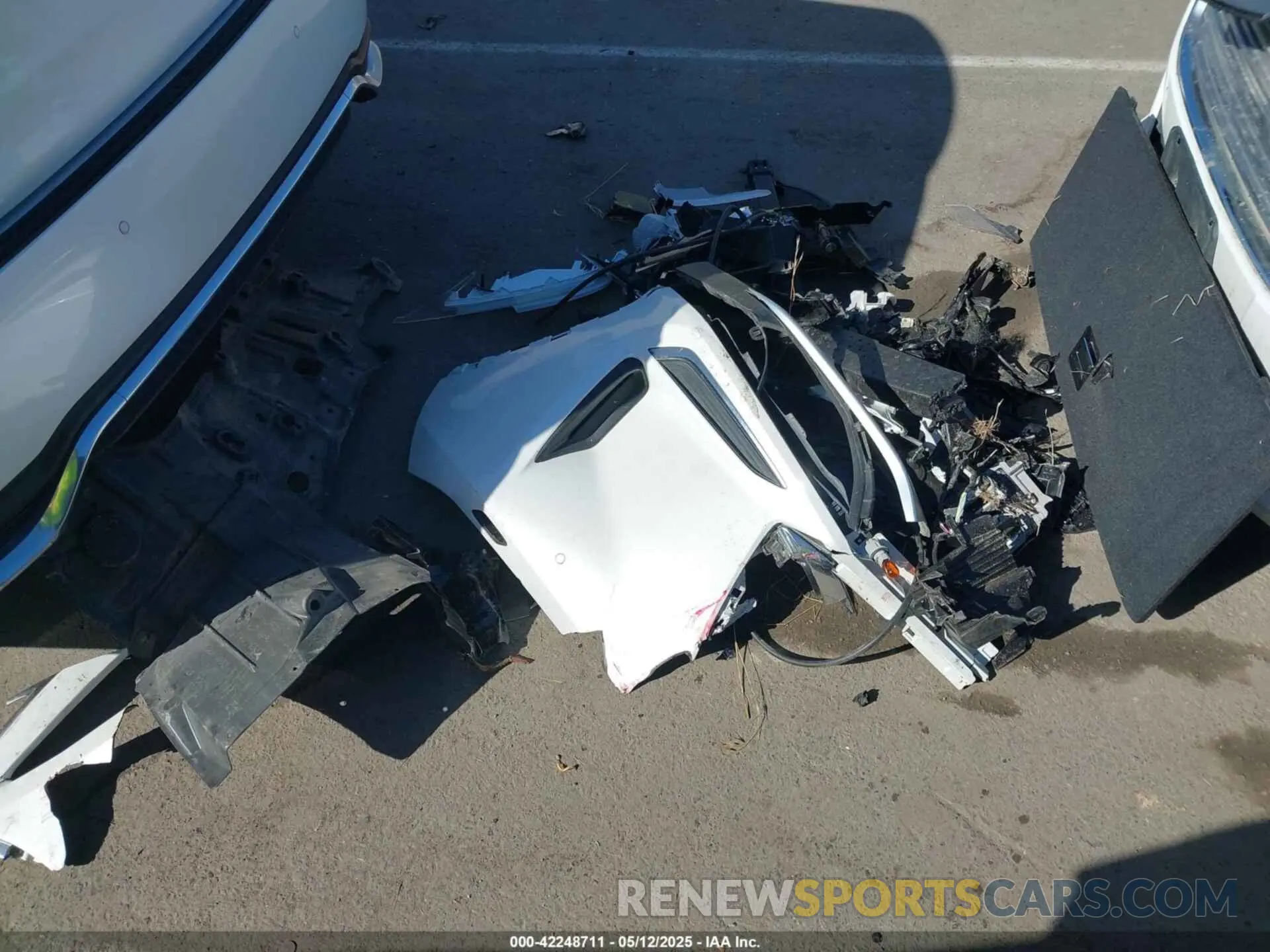 11 Фотография поврежденного автомобиля JTJHGKFA5M2020102 LEXUS RX 450HL 2021