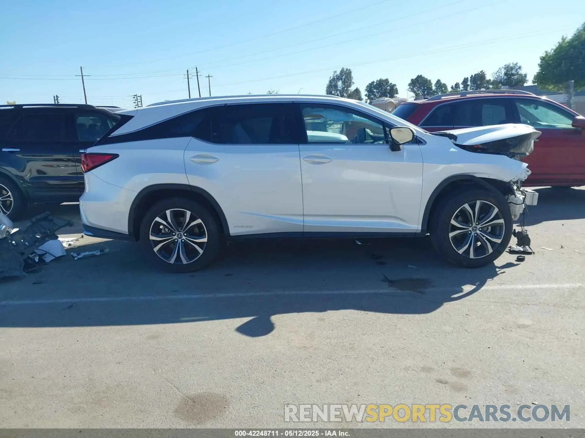 13 Фотография поврежденного автомобиля JTJHGKFA5M2020102 LEXUS RX 450HL 2021