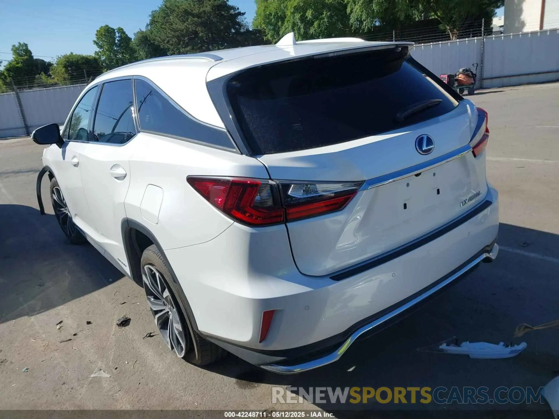 3 Фотография поврежденного автомобиля JTJHGKFA5M2020102 LEXUS RX 450HL 2021