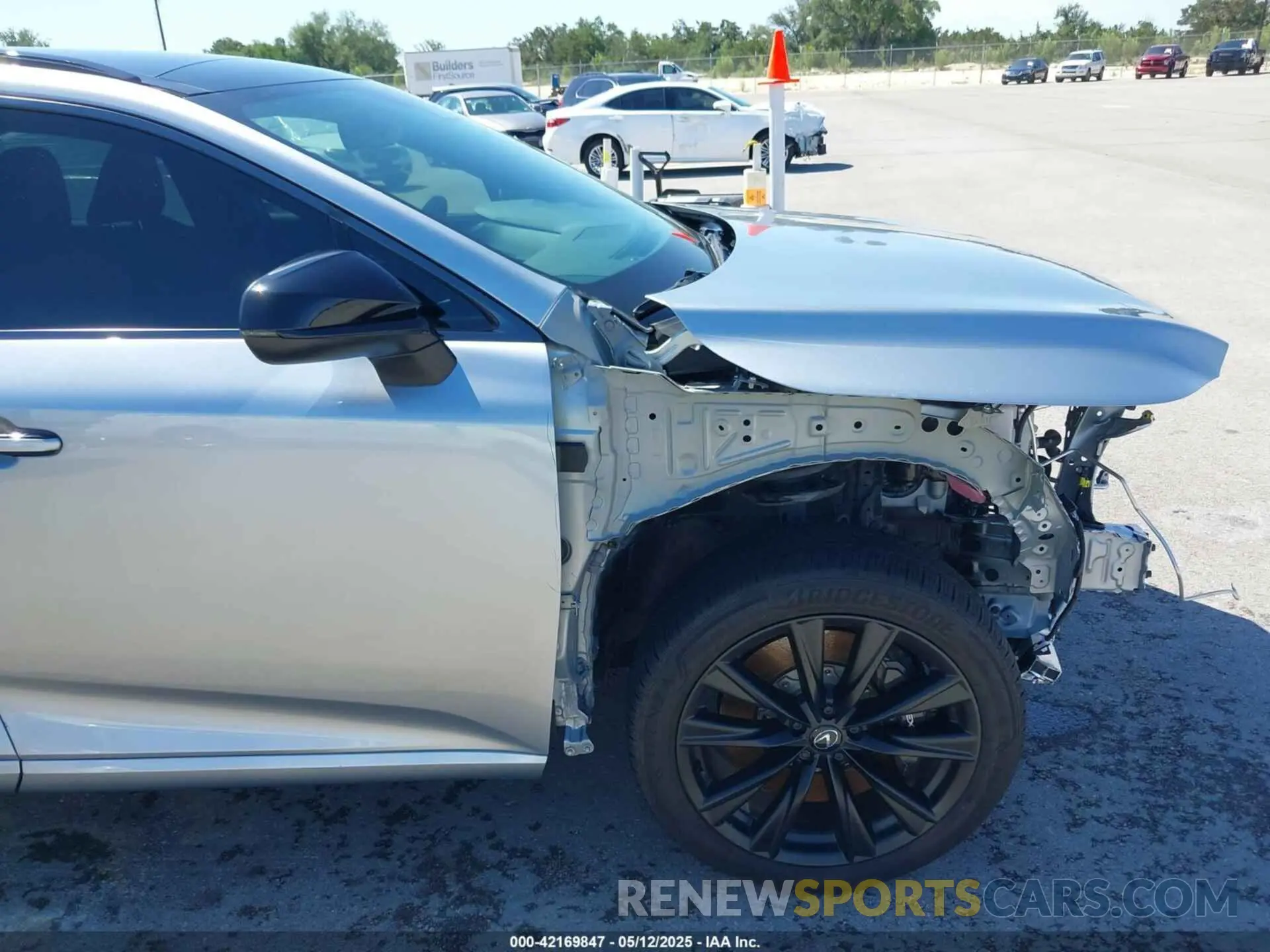 19 Photograph of a damaged car 2T2BCMEA0RC014925 LEXUS RX 500H 2024