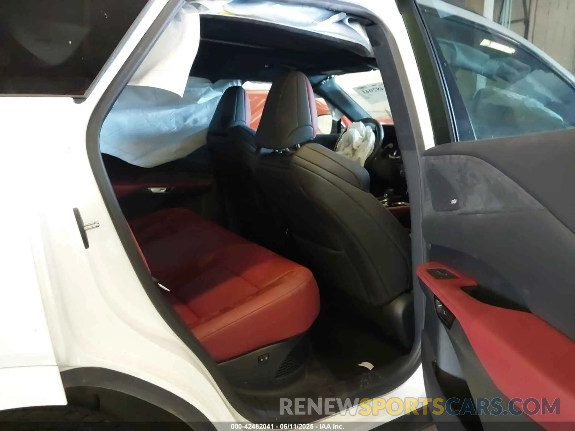 8 Фотография поврежденного автомобиля 2T2BCMEA1RC012066 LEXUS RX 500H 2024