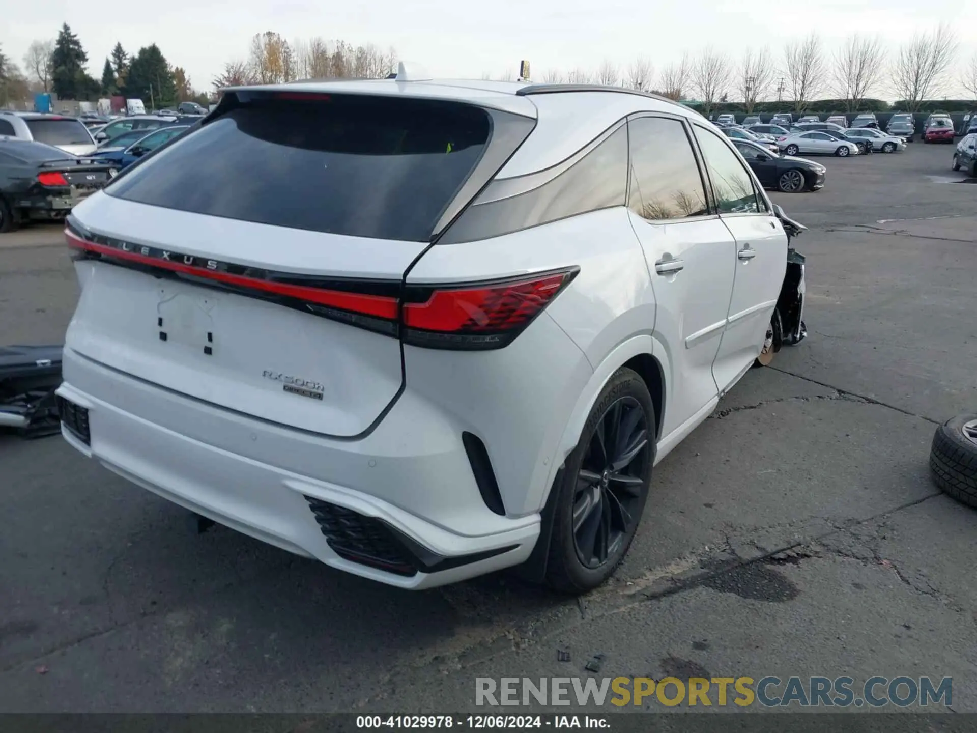 4 Фотография поврежденного автомобиля 2T2BCMEA1RC013976 LEXUS RX 500H 2024