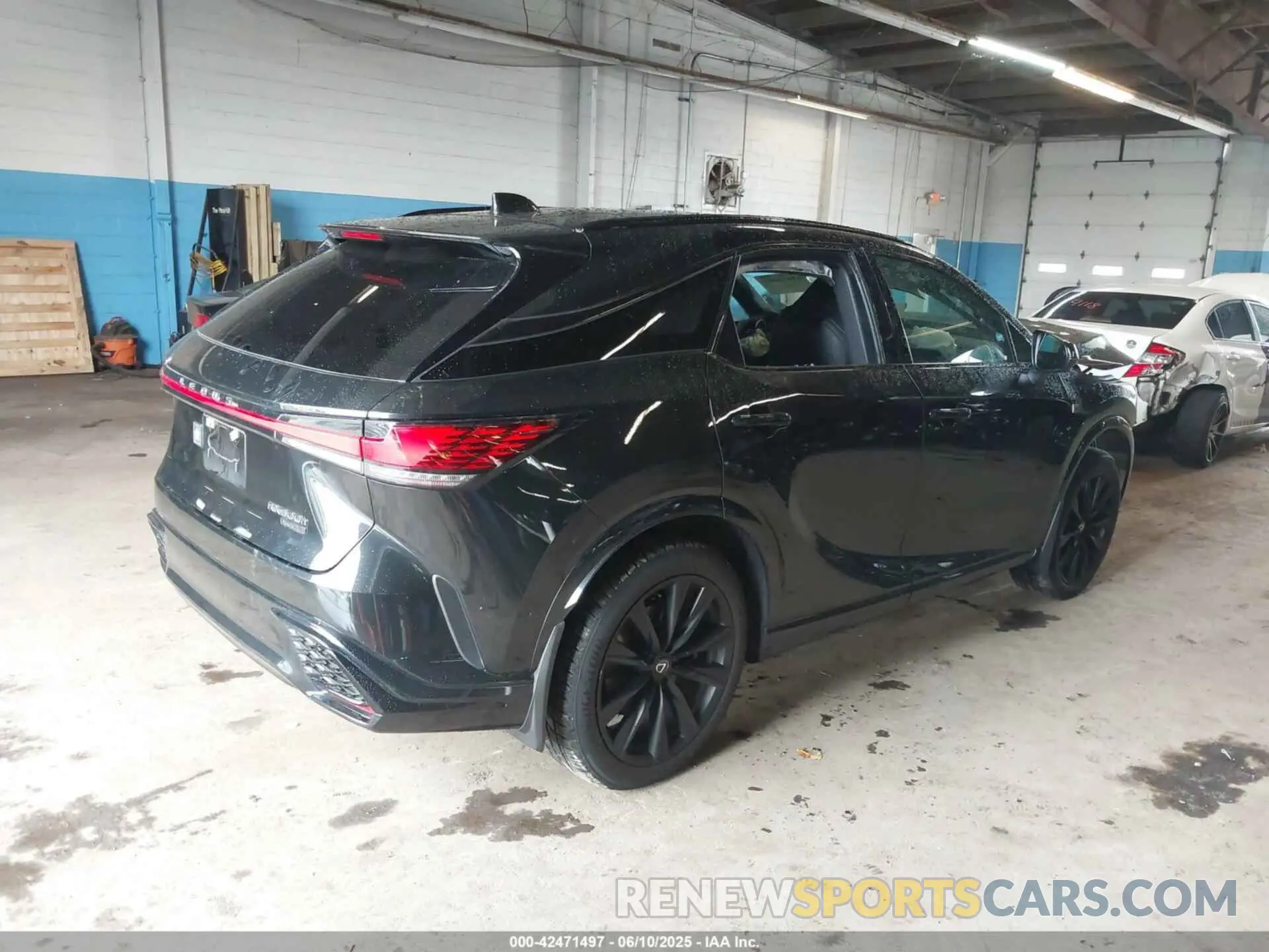 4 Photograph of a damaged car 2T2BCMEA3RC015227 LEXUS RX 500H 2024