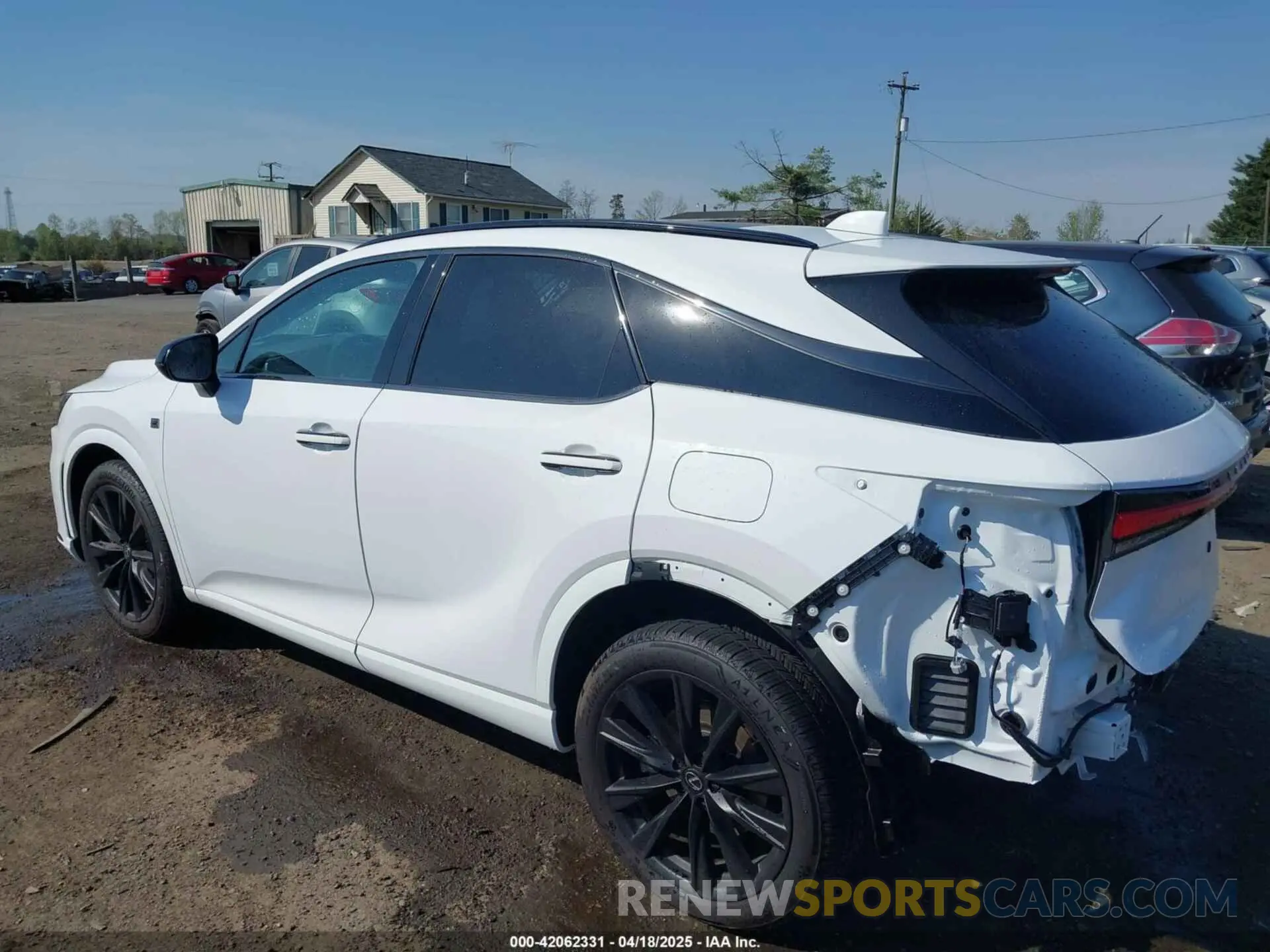 3 Фотография поврежденного автомобиля 2T2BCMEAXSC021242 LEXUS RX 500H 2025