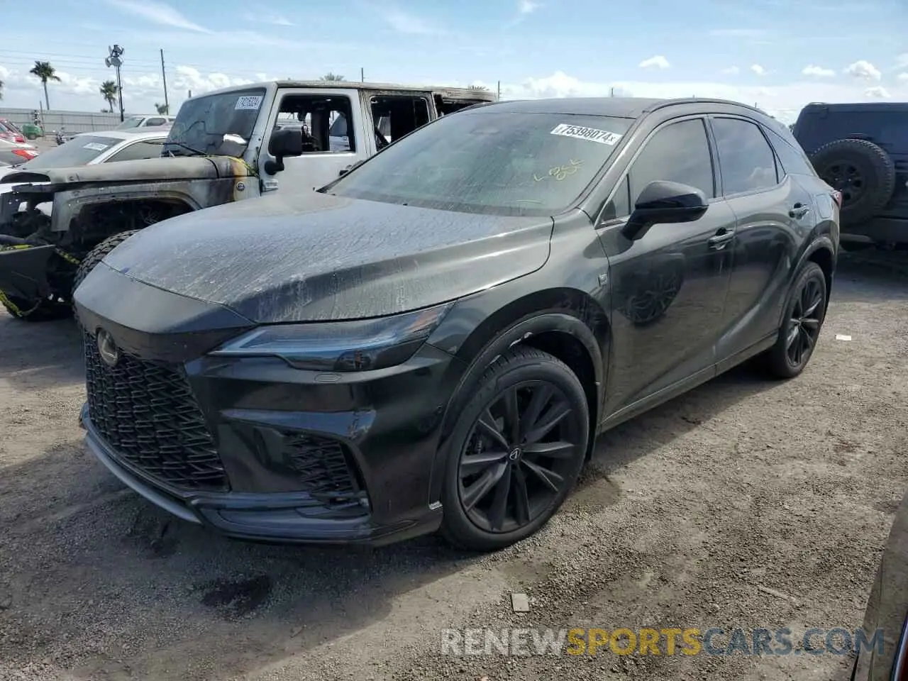 1 Фотография поврежденного автомобиля 2T2BCMEAXRC013345 LEXUS RX 500H F 2024