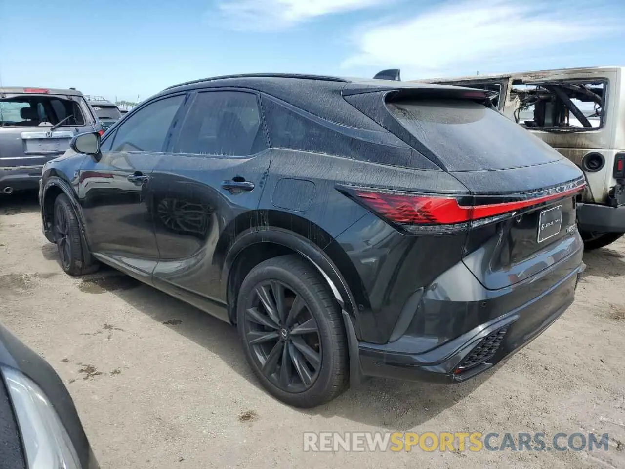 2 Фотография поврежденного автомобиля 2T2BCMEAXRC013345 LEXUS RX 500H F 2024
