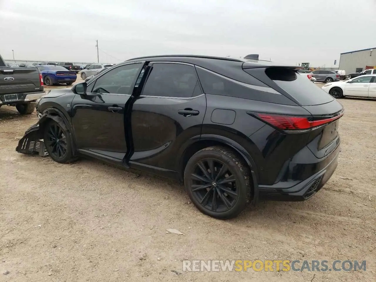 2 Фотография поврежденного автомобиля 2T2BCMEAXRC014222 LEXUS RX 500H F 2024
