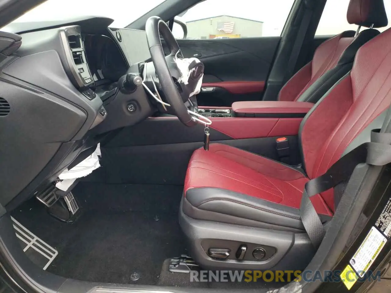 7 Фотография поврежденного автомобиля 2T2BCMEAXRC014222 LEXUS RX 500H F 2024