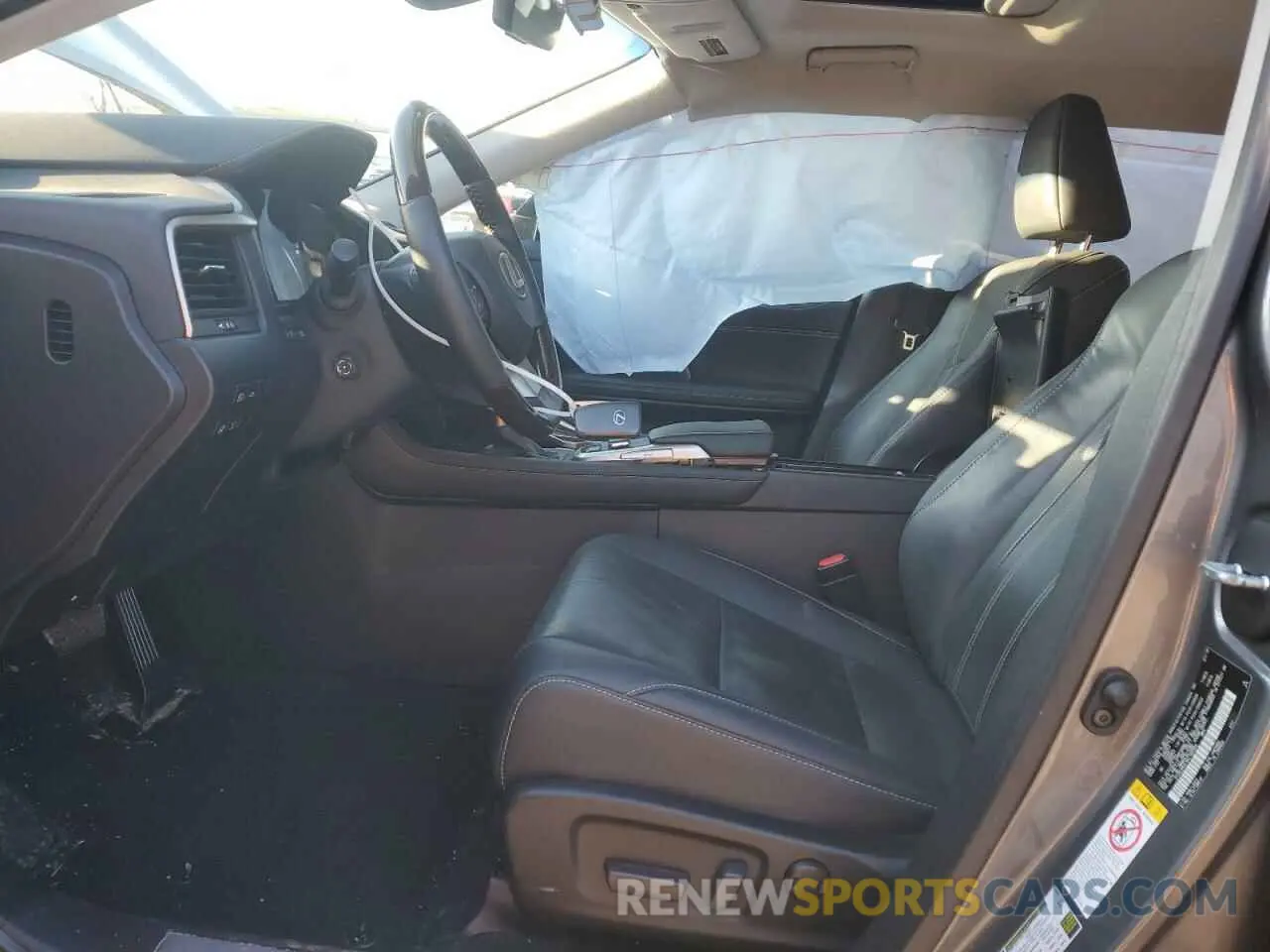7 Фотография поврежденного автомобиля 2T2BZMCA1KC185660 LEXUS RX350 2019
