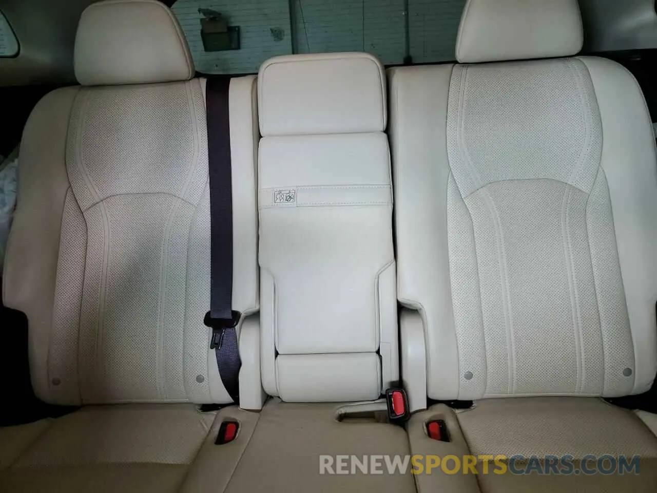 10 Фотография поврежденного автомобиля 2T2BZMCA2KC208119 LEXUS RX350 2019