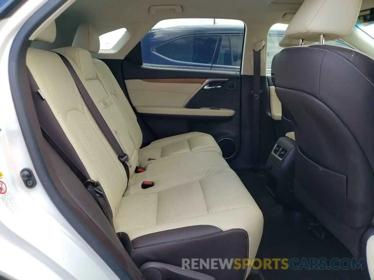 6 Фотография поврежденного автомобиля 2T2BZMCA4KC175320 LEXUS RX350 2019