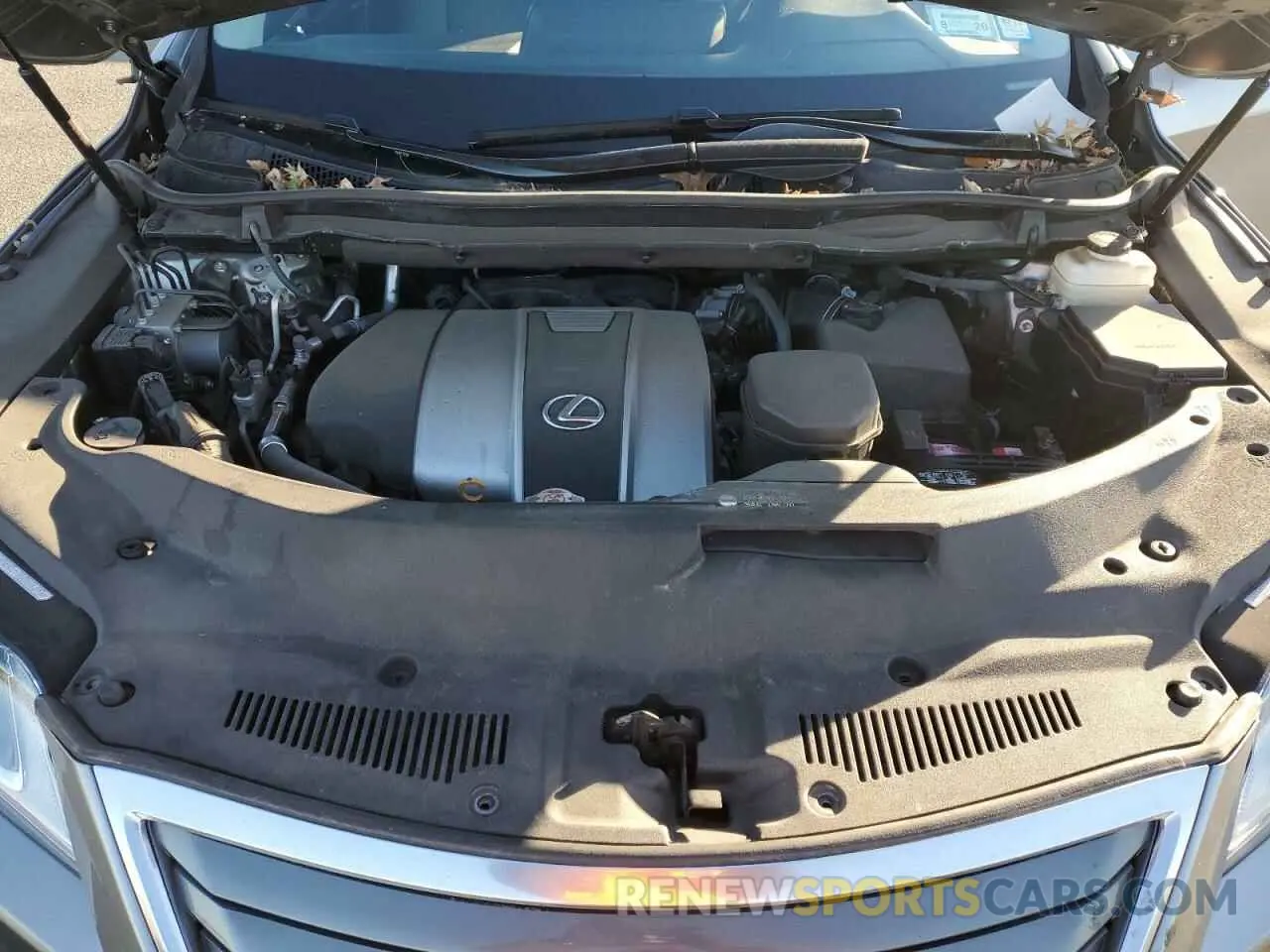12 Фотография поврежденного автомобиля 2T2BZMCA4KC185717 LEXUS RX350 2019