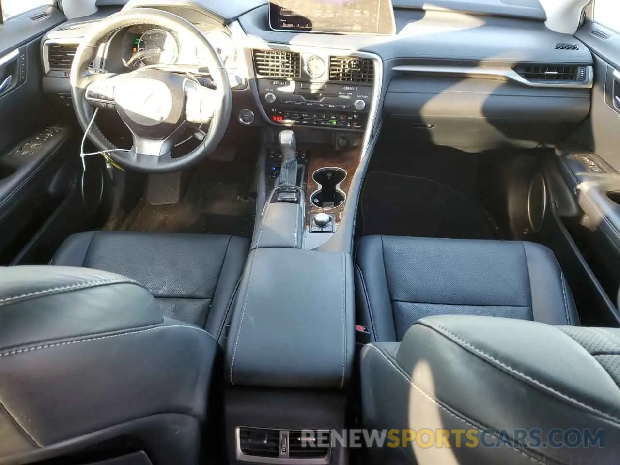 8 Фотография поврежденного автомобиля 2T2BZMCA4KC185717 LEXUS RX350 2019