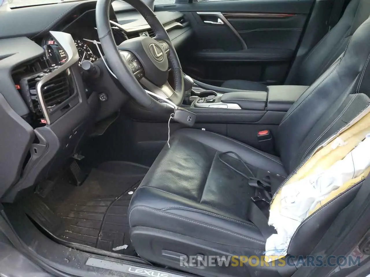 7 Фотография поврежденного автомобиля 2T2BZMCA6KC177537 LEXUS RX350 2019