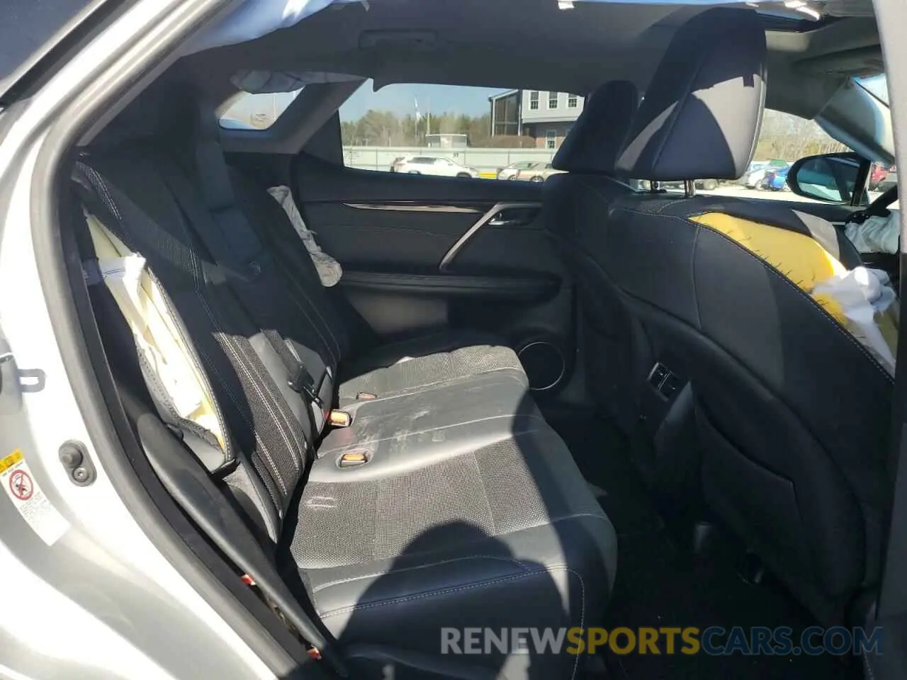 11 Фотография поврежденного автомобиля 2T2BZMCA6KC185069 LEXUS RX350 2019