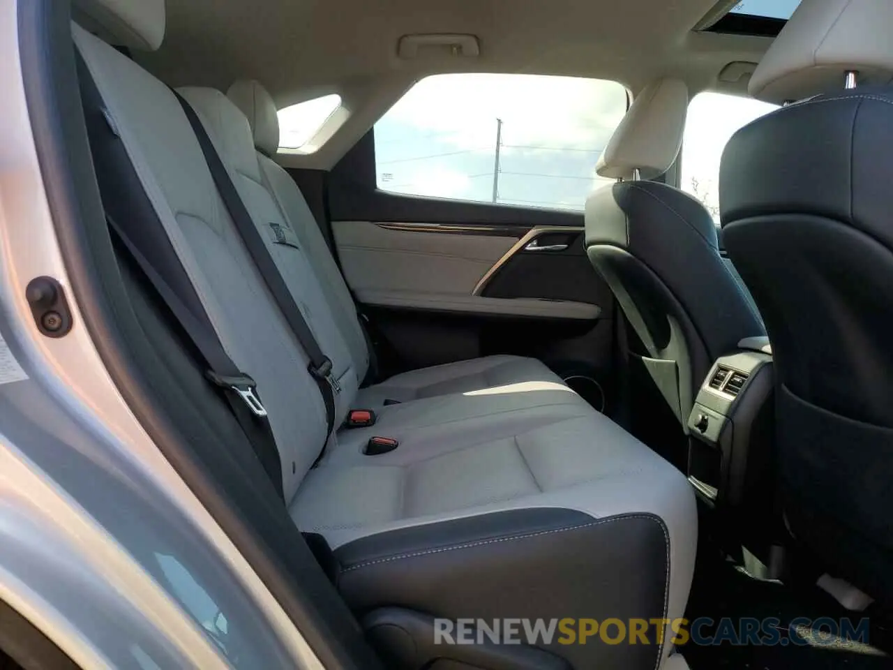11 Фотография поврежденного автомобиля 2T2BZMCA9KC174289 LEXUS RX350 2019