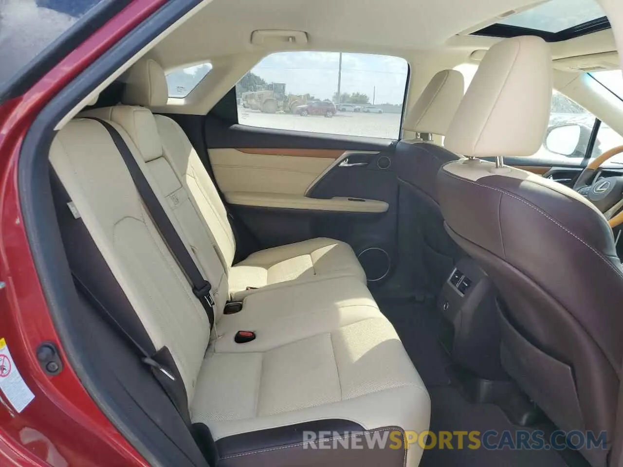 11 Photograph of a damaged car 2T2ZZMCA0KC138490 LEXUS RX350 2019
