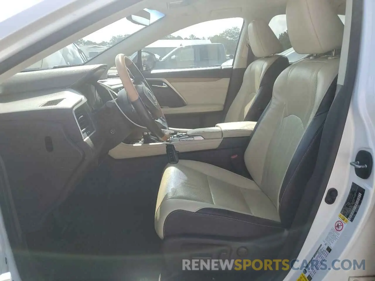 7 Photograph of a damaged car 2T2ZZMCA0KC145133 LEXUS RX350 2019