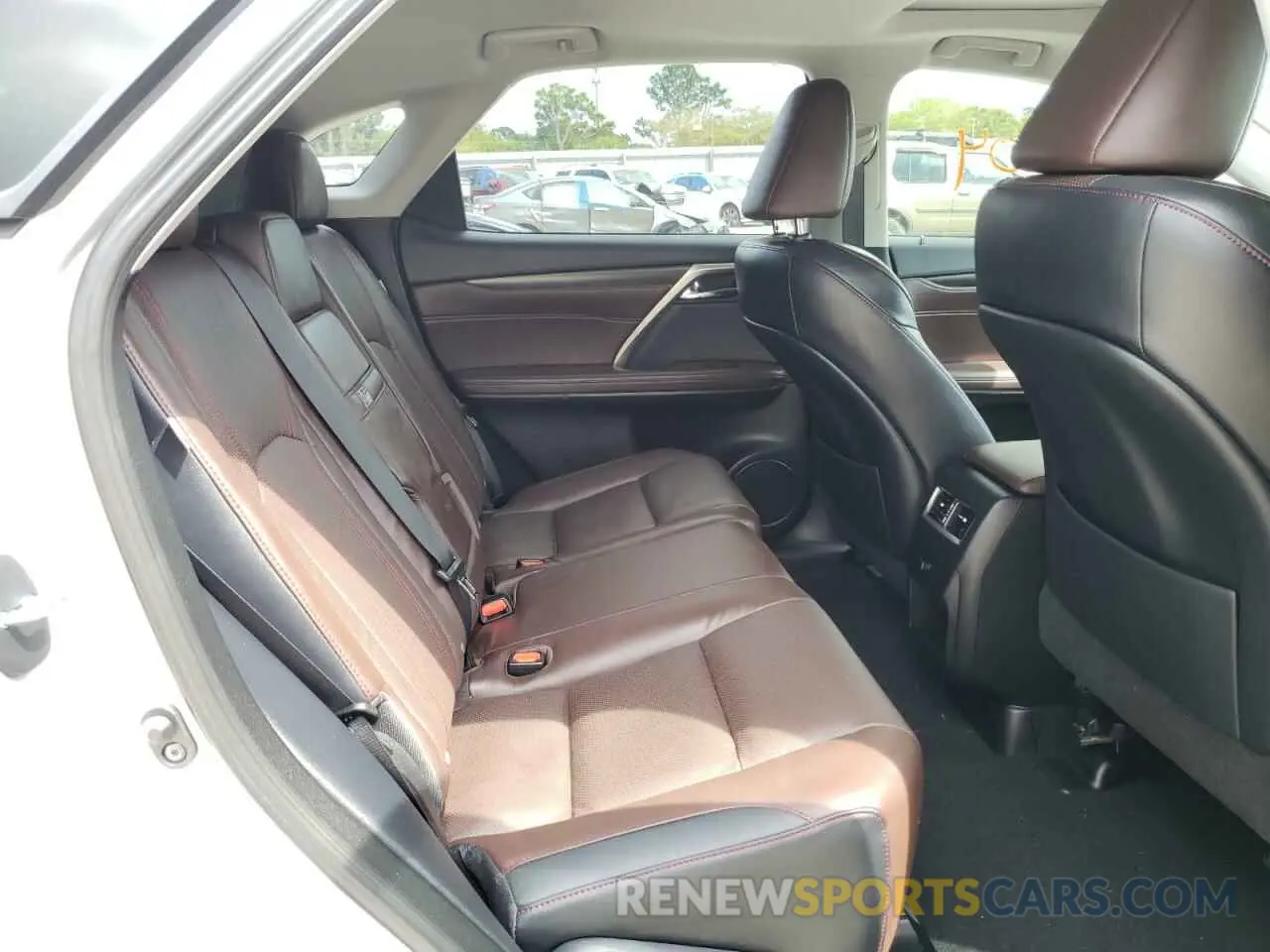 6 Photograph of a damaged car 2T2ZZMCA1KC129748 LEXUS RX350 2019