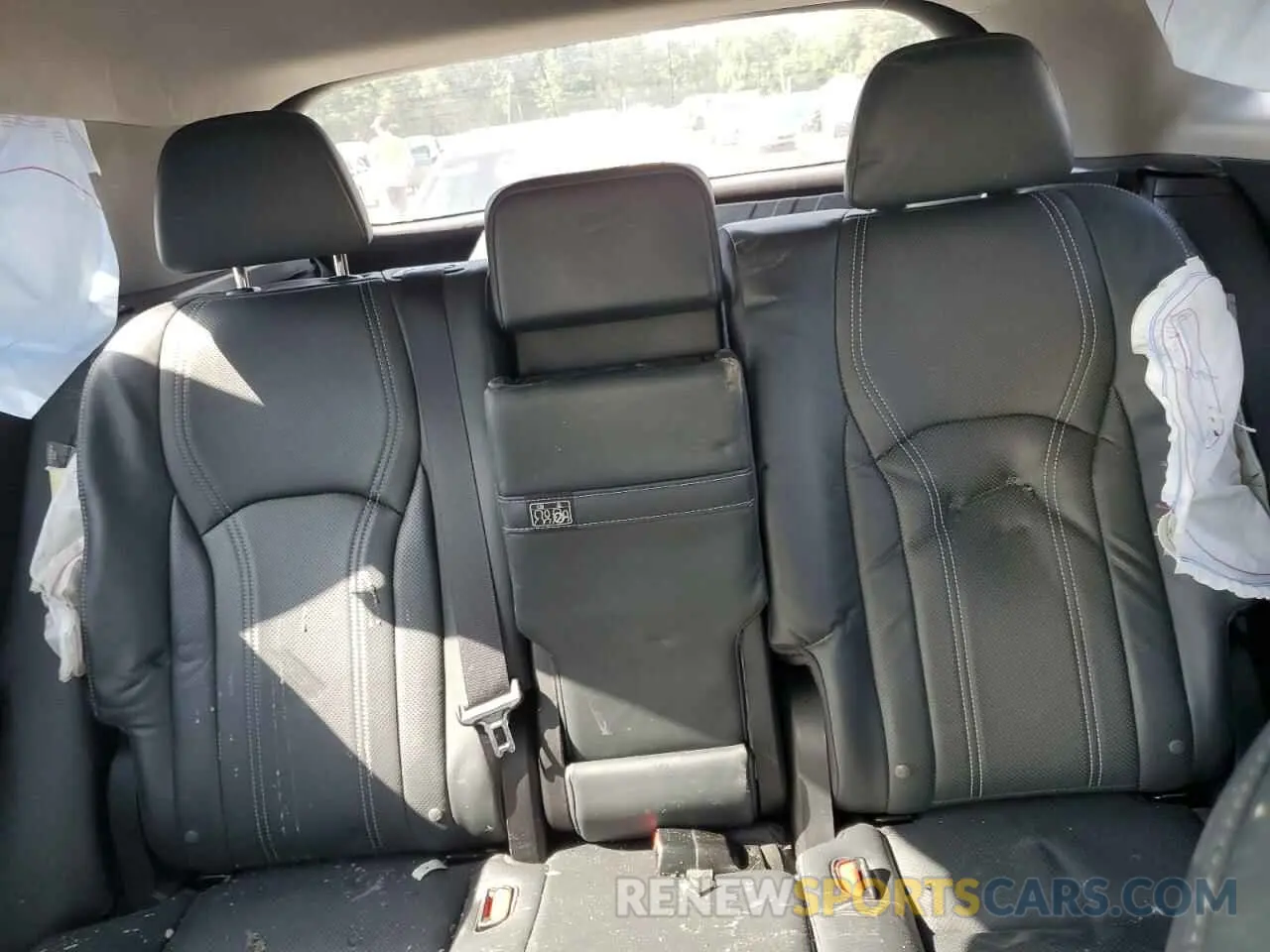 10 Photograph of a damaged car 2T2ZZMCA1KC131810 LEXUS RX350 2019