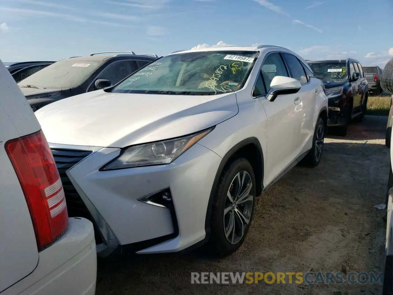 2 Фотография поврежденного автомобиля 2T2ZZMCA3KC123272 LEXUS RX350 2019