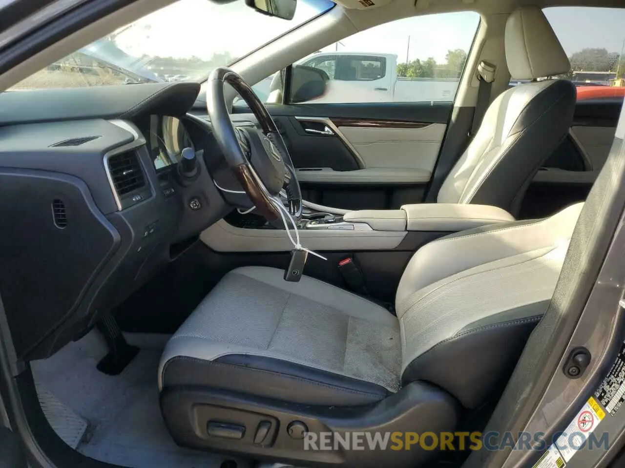 7 Фотография поврежденного автомобиля 2T2ZZMCA7KC118401 LEXUS RX350 2019