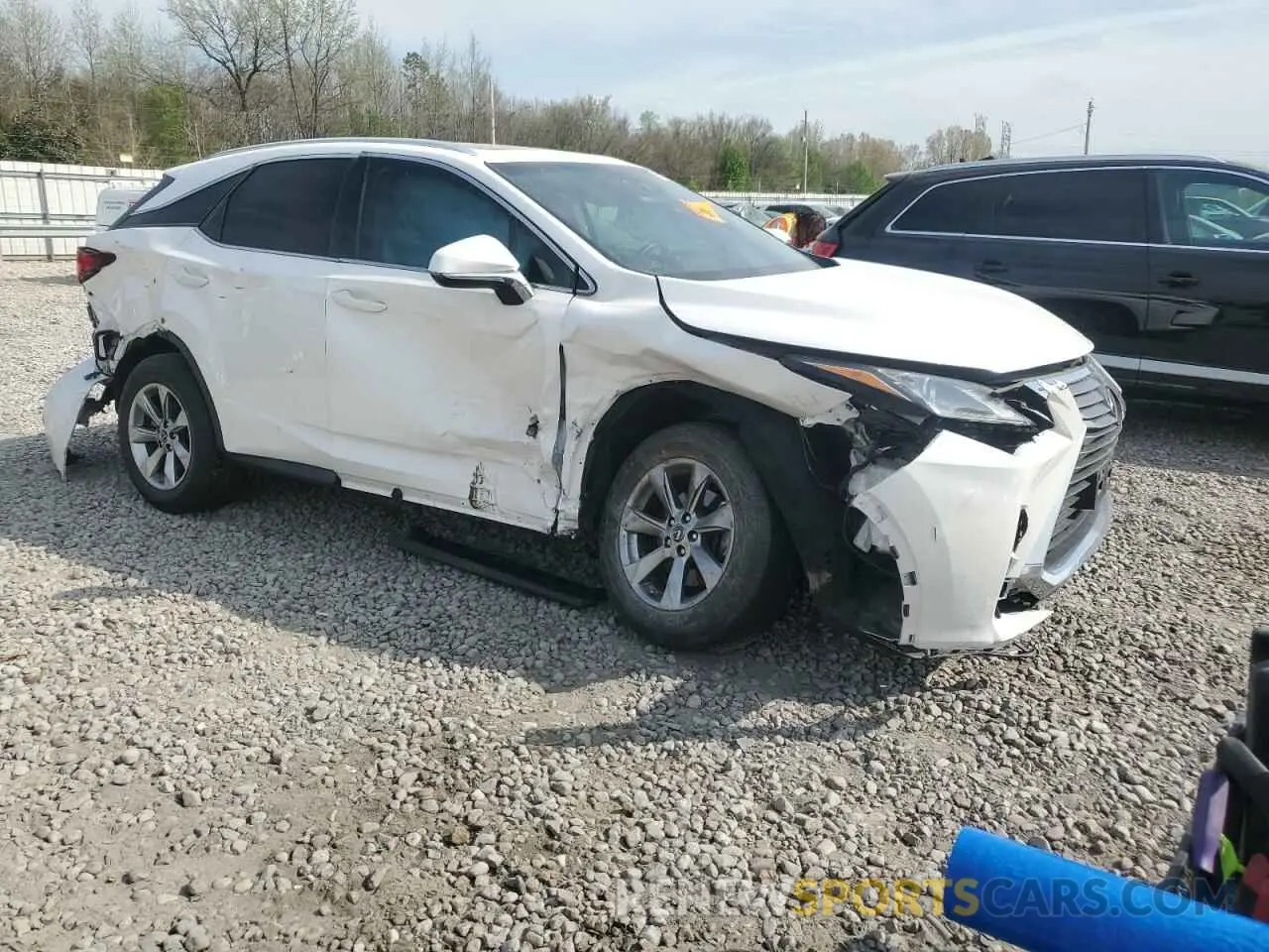 4 Фотография поврежденного автомобиля 2T2ZZMCA8KC140455 LEXUS RX350 2019
