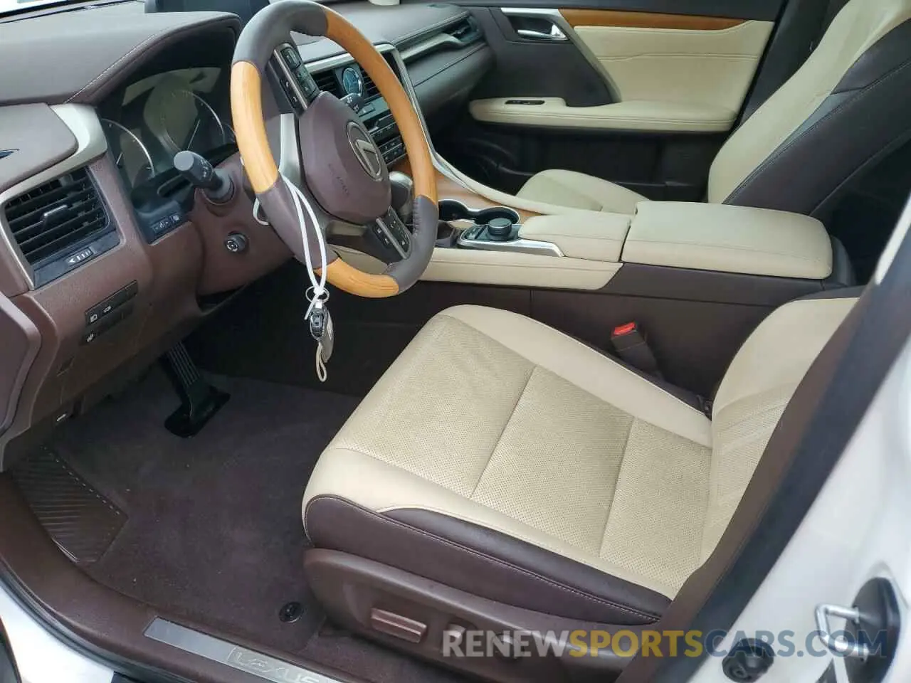 7 Photograph of a damaged car 2T2ZZMCA9KC136625 LEXUS RX350 2019